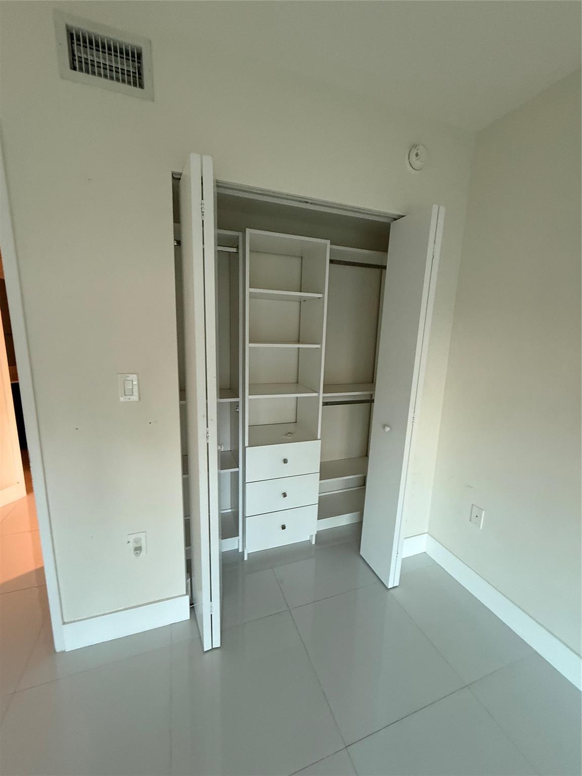 Condo for Rent in Sunny Isles Beach, FL