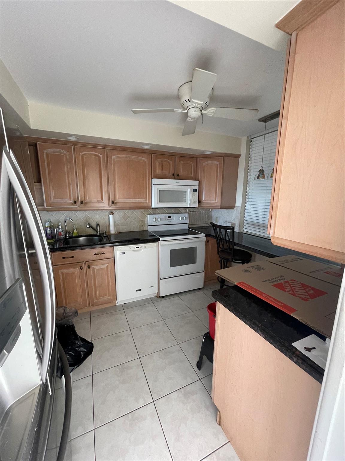 Image to showcase the property located at 840 Ocean Dr 1005