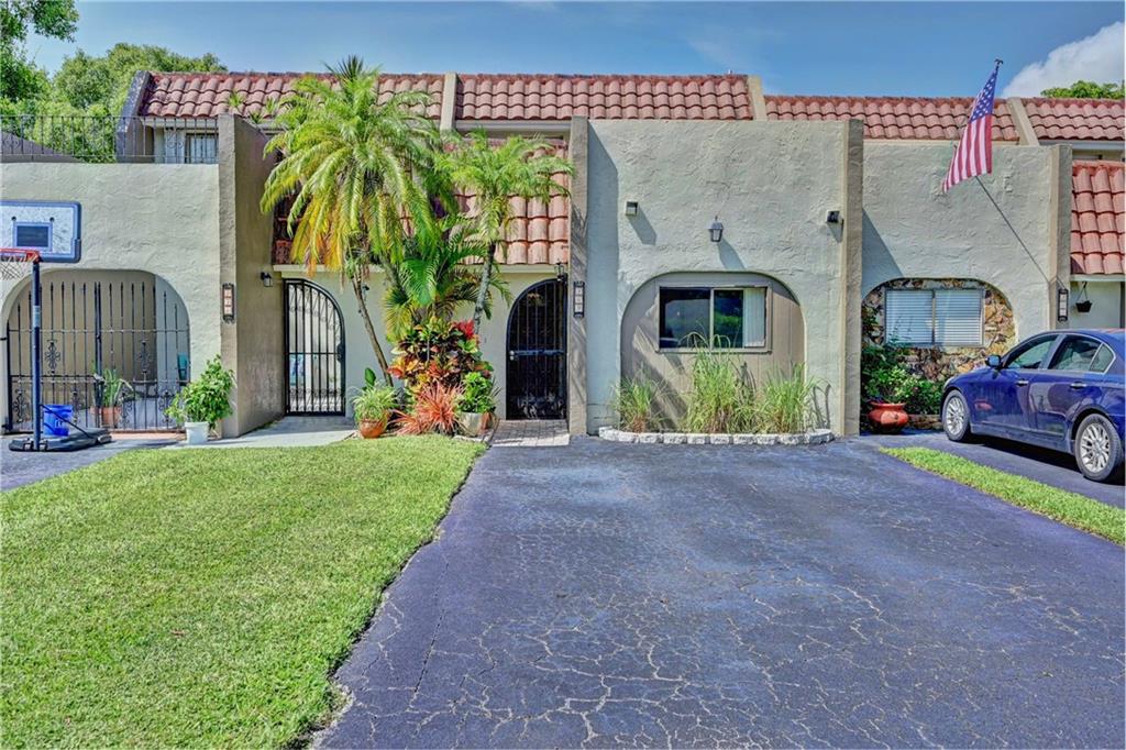 269 Jacaranda Dr Unit# 24, Plantation, FL 33324, 3 Bedrooms , 2 Bathrooms ,Townhouse,Sold,F10300372, Horizon Palm Realty Group