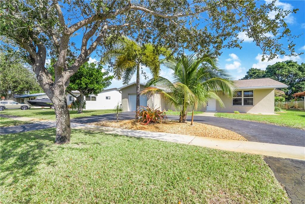 523 S Highland Dr, Hollywood, FL 33021, 3 Bedrooms , 2 Bathrooms ,Single Family Home,Sold,F10365591, Horizon Palm Realty Group