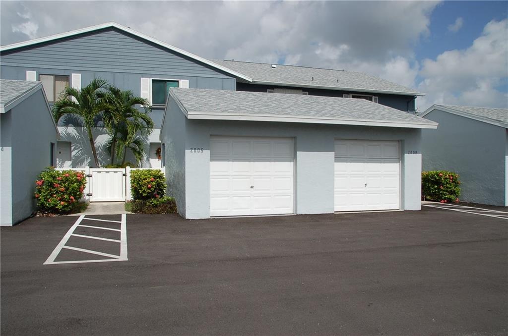2641 Gately Dr W Unit# 2005, West Palm Beach, FL 33415, 2 Bedrooms , 2 Bathrooms ,Townhouse,Off Market,F10368325, Horizon Palm Realty Group