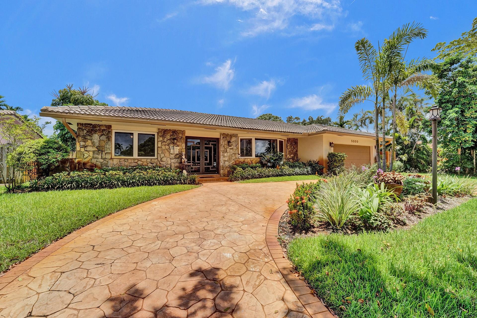 5020 N 36th Ct, Hollywood, FL 33021, 4 Bedrooms , 3 Bathrooms ,Single Family Home,Off Market,F10390142, Horizon Palm Realty Group