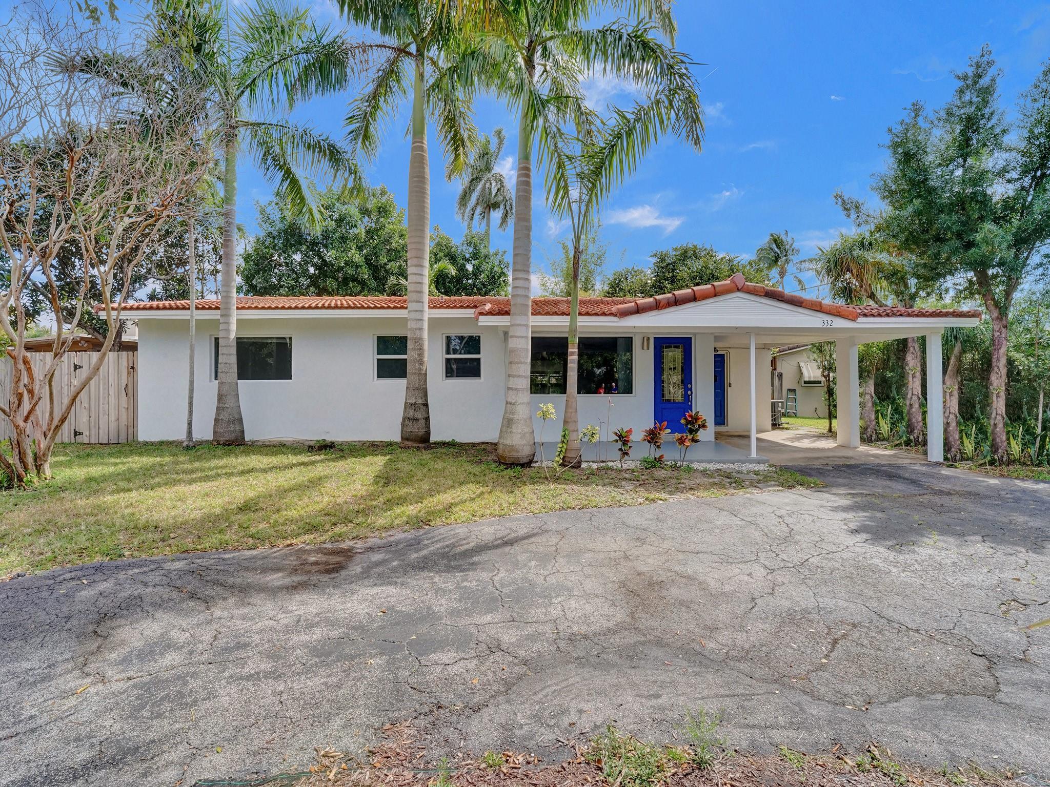 Price Improvement - MOTIVATED SELLER - BRING ALL OFFERS - UPDATED SINGLE FAMILY 3/2 HOME IN THE HEART OF CENTRAL WILTON MANORS, IN THE TROPICAL MANORS NEIGHBORHOOD. WITHIN MINUTES OF NIGHTLIFE, RESTAURANTS, SHOPPING, GROCERY, CHURCHES, CORAL RIDGE MALL, OCEAN, AIRPORT AND CRUISEPORT. GREAT OPEN FLOOR PLAN, OFFICE SPACE/FLORIDA ROOM, NEW APPLIANCES, IMPACT WINDOWS AND LARGE CORNER LOT, TERAZZO FLOORS, FRESHLY PAIANTED INSIDE & OUT, ROOM FOR A POOL. GREAT LOCATION!