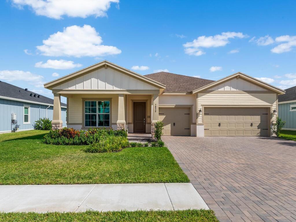 1072 Haywagon Trl, Loxahatchee, FL 