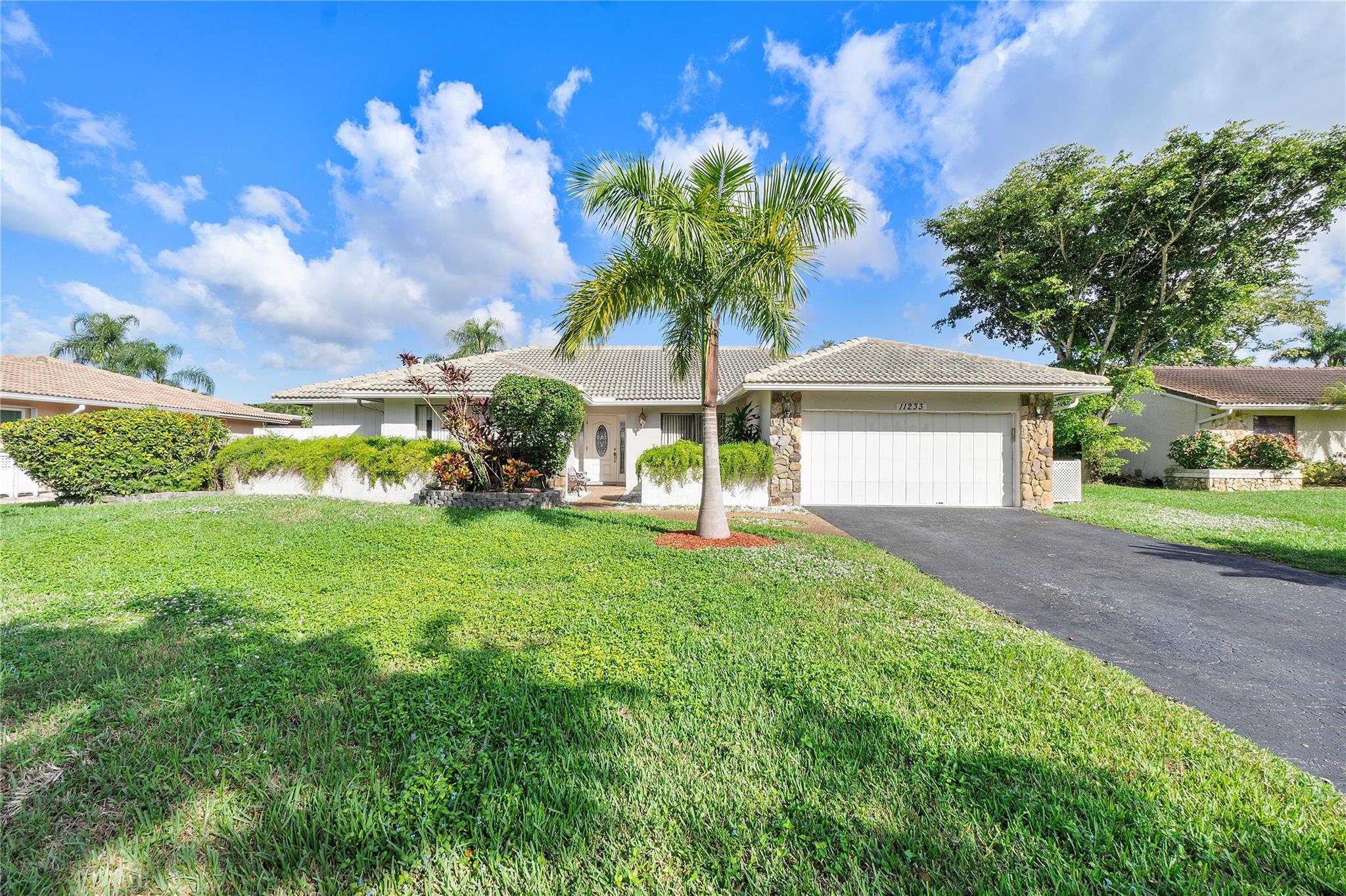 11233 NW 20th Dr, Coral Springs, FL 