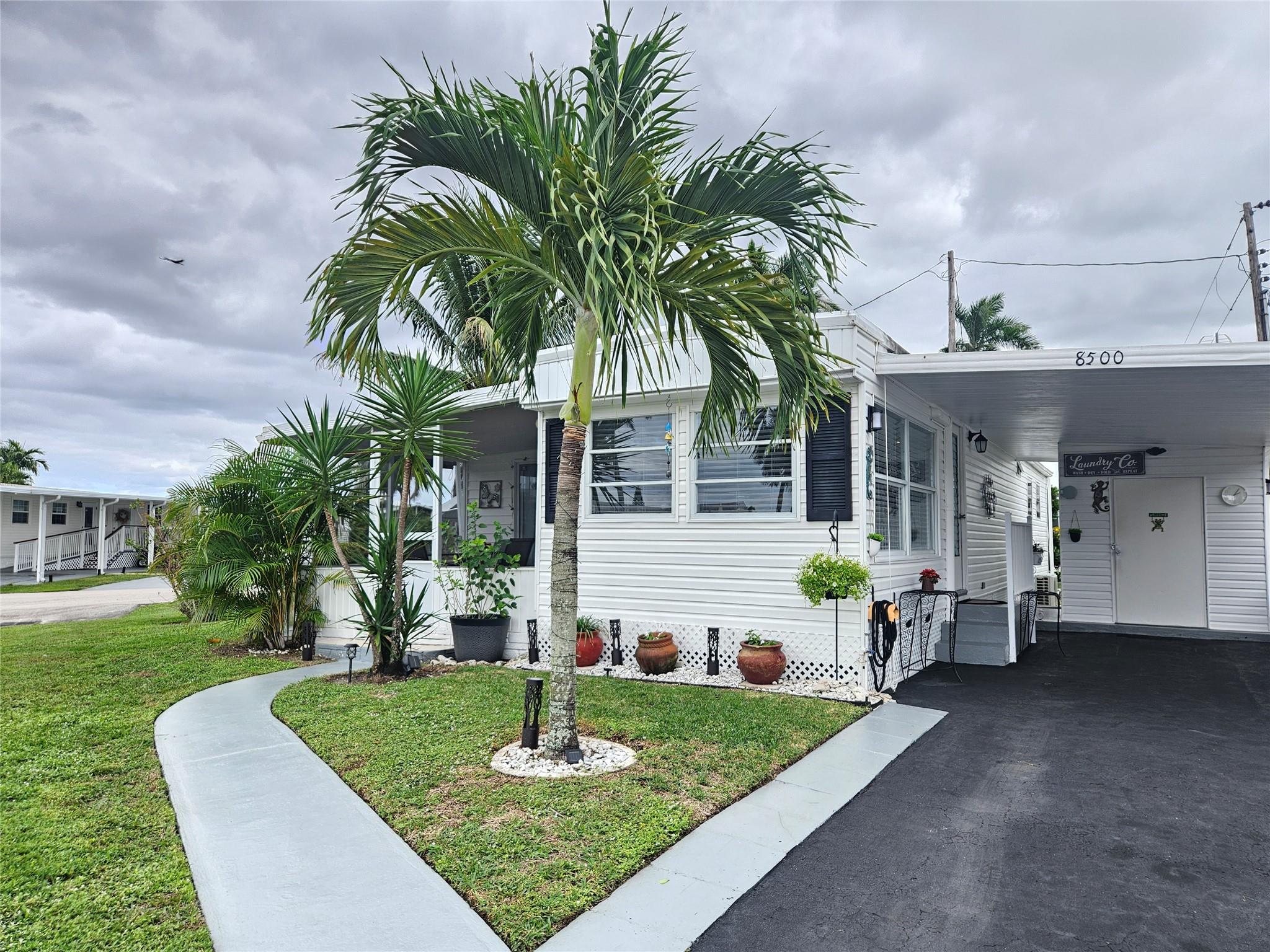 8500 Sw 18th Ct, Davie, FL 33324, 2 Bedrooms , 1 Bathroom ,Mobile Home,Sold,F10413211, Horizon Palm Realty Group