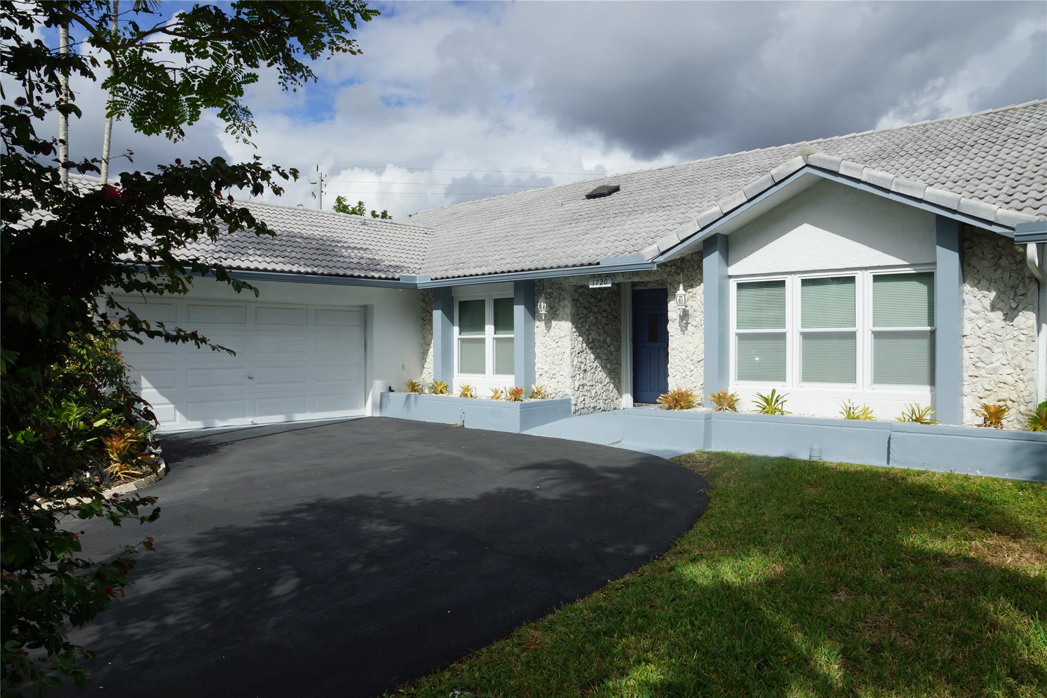 1720 NW 93 TERRACE, Plantation, FL 