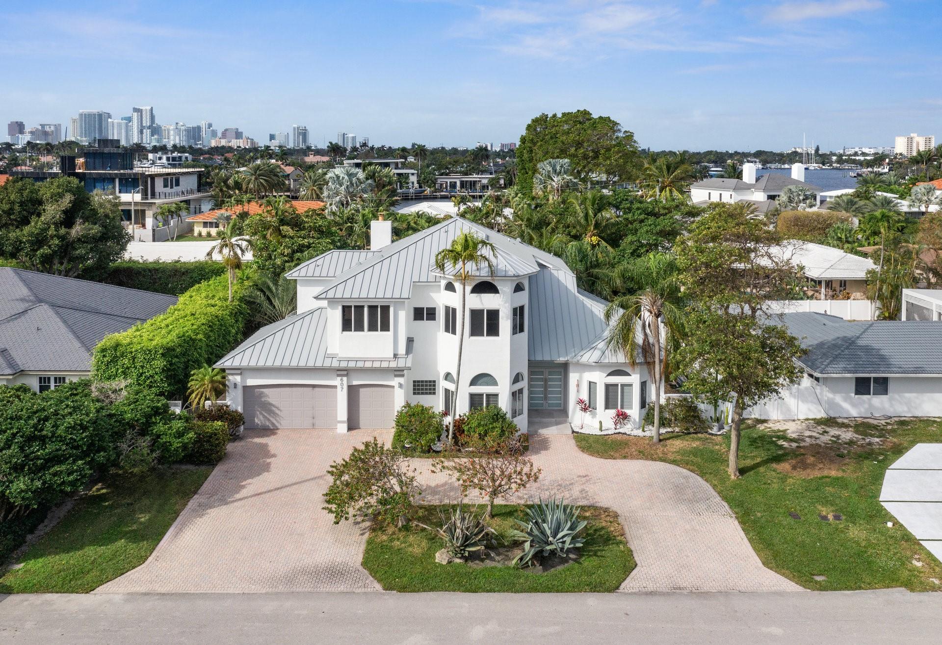 This 4 bedroom and 3 bath home is located in the wonderful community of Sunrise Intracoastal. This home has been updated. New gourmet kitchen, with open floor plan. Over sized master suite with private balcony. Updated floors New roof, Walking distance to the ocean, restaurants and shopping.