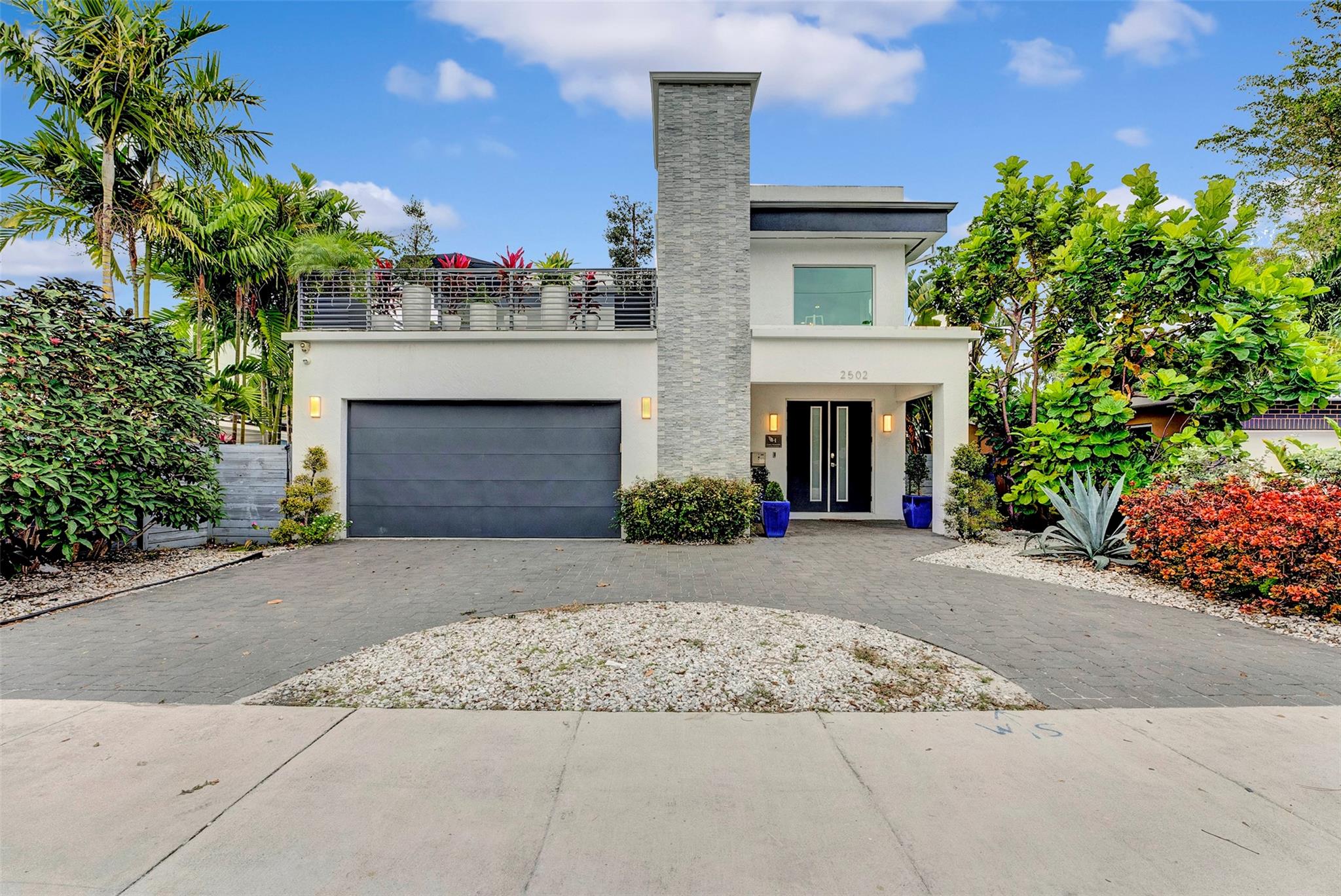 2502 NE 6th Ave, Wilton Manors, FL 