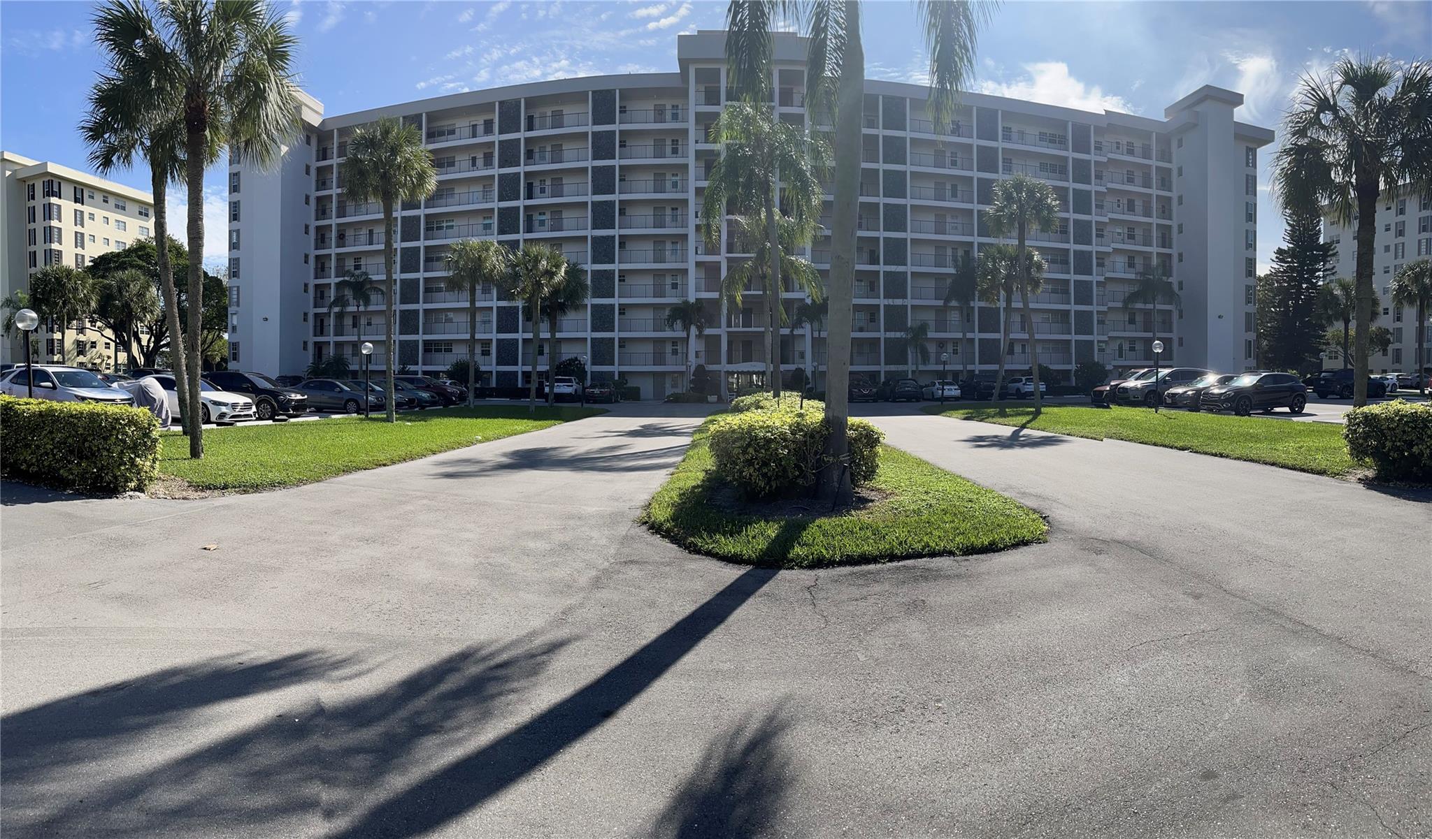 3100 N Palm Aire Dr Unit# 401 Pompano Beach FL 33069 | F10418241