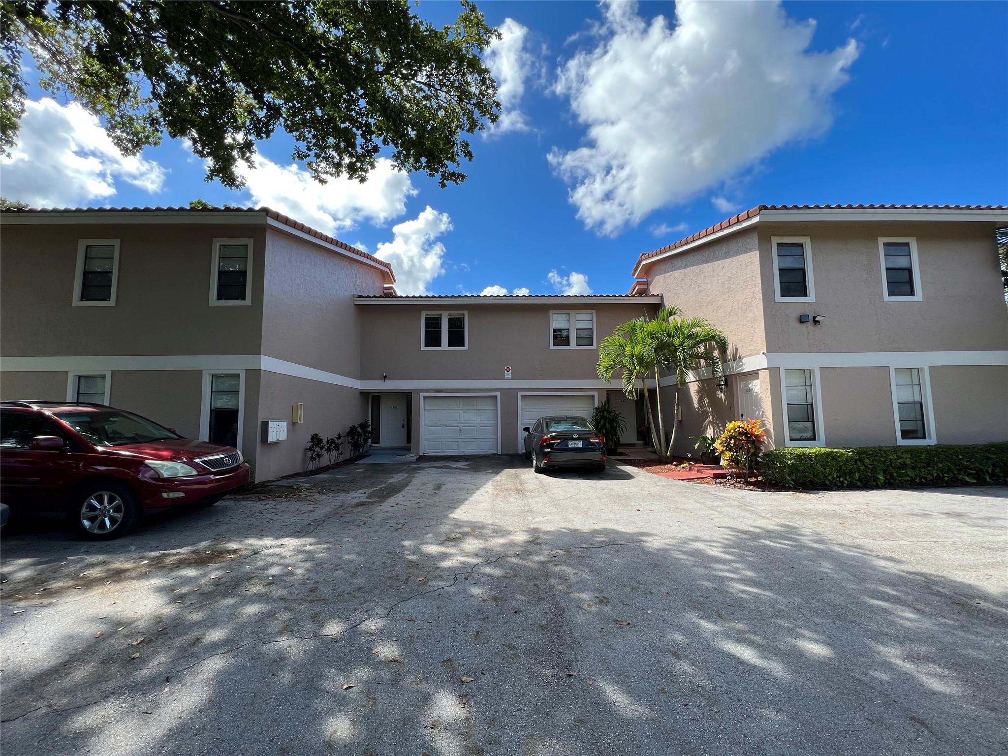 11500 NW 44th St, Coral Springs, FL 