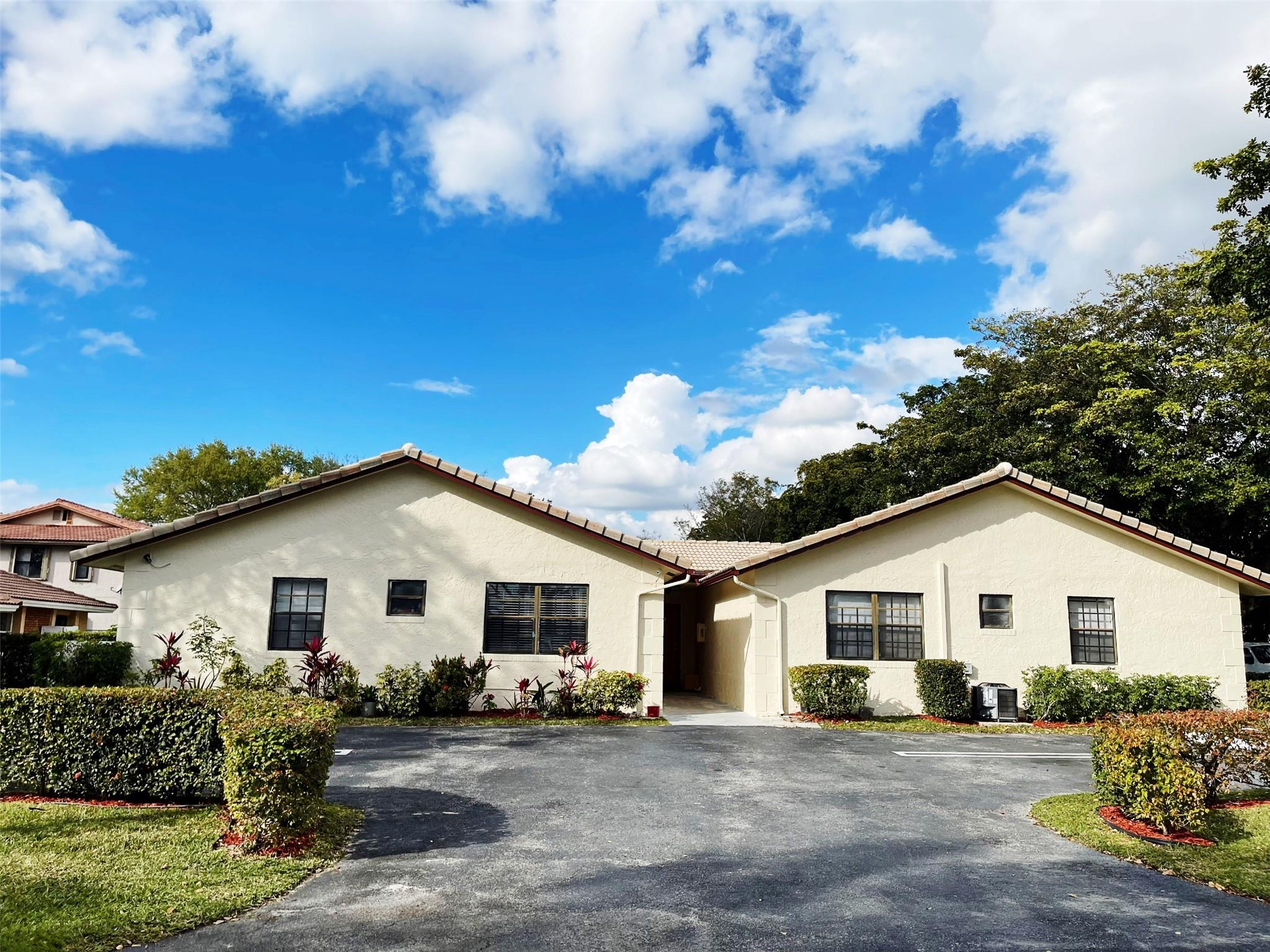 4100-4106 NW 114th Ave, Coral Springs, FL 