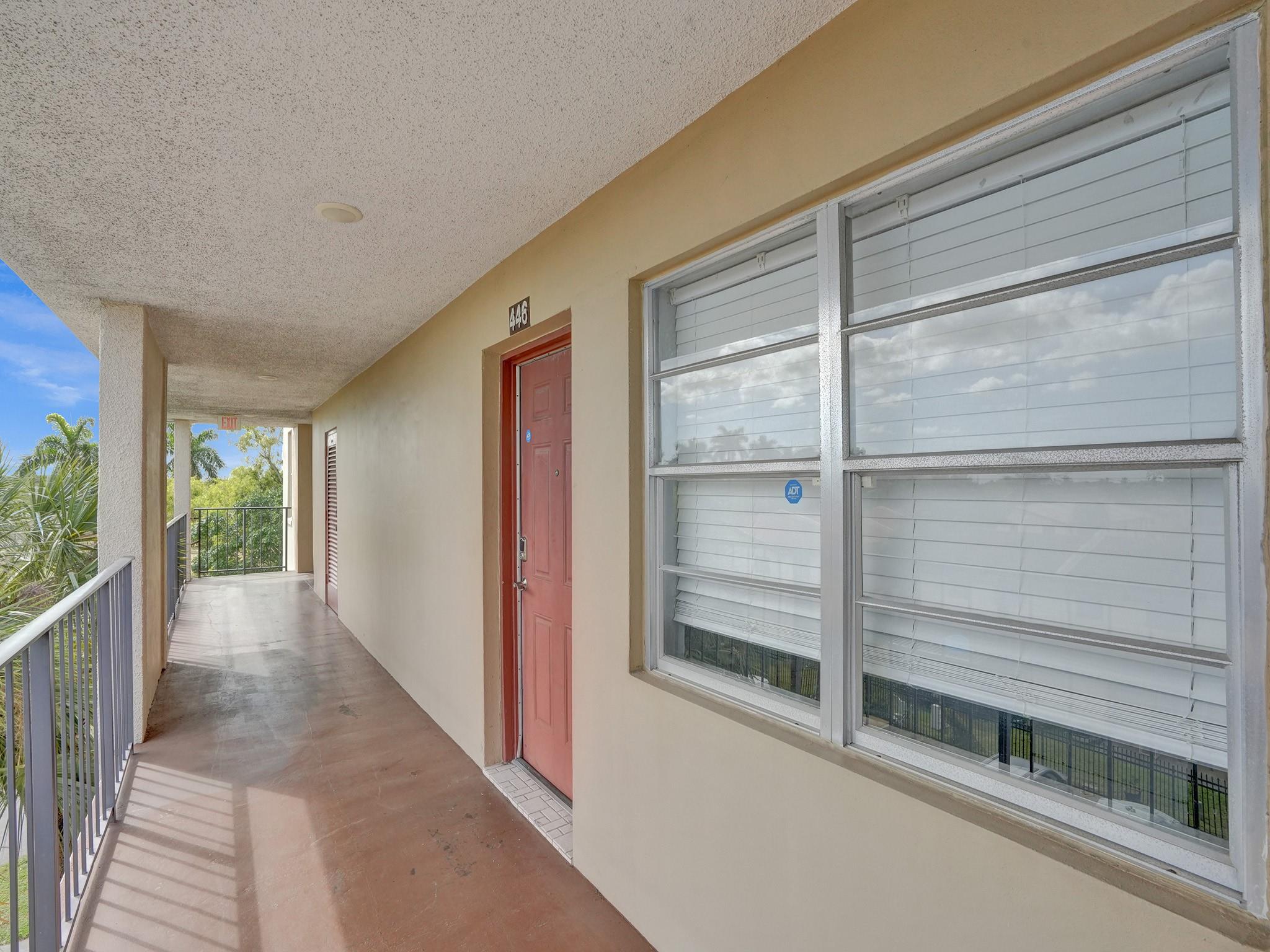 2601 NW 48th Ter 446, Lauderdale Lakes, FL 