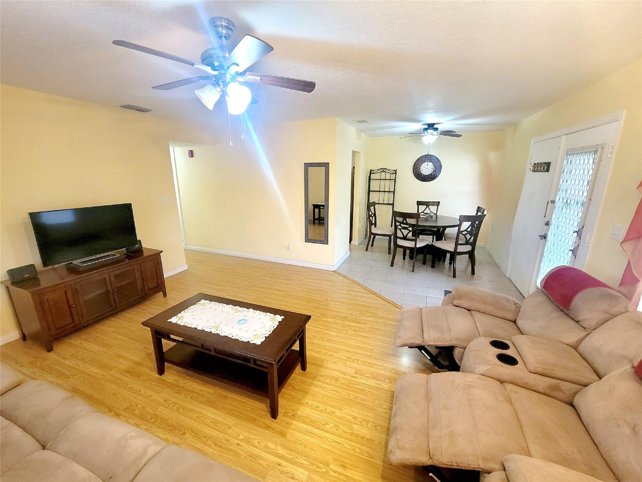 2901 NW 47th Ter 338A, Lauderdale Lakes, FL 