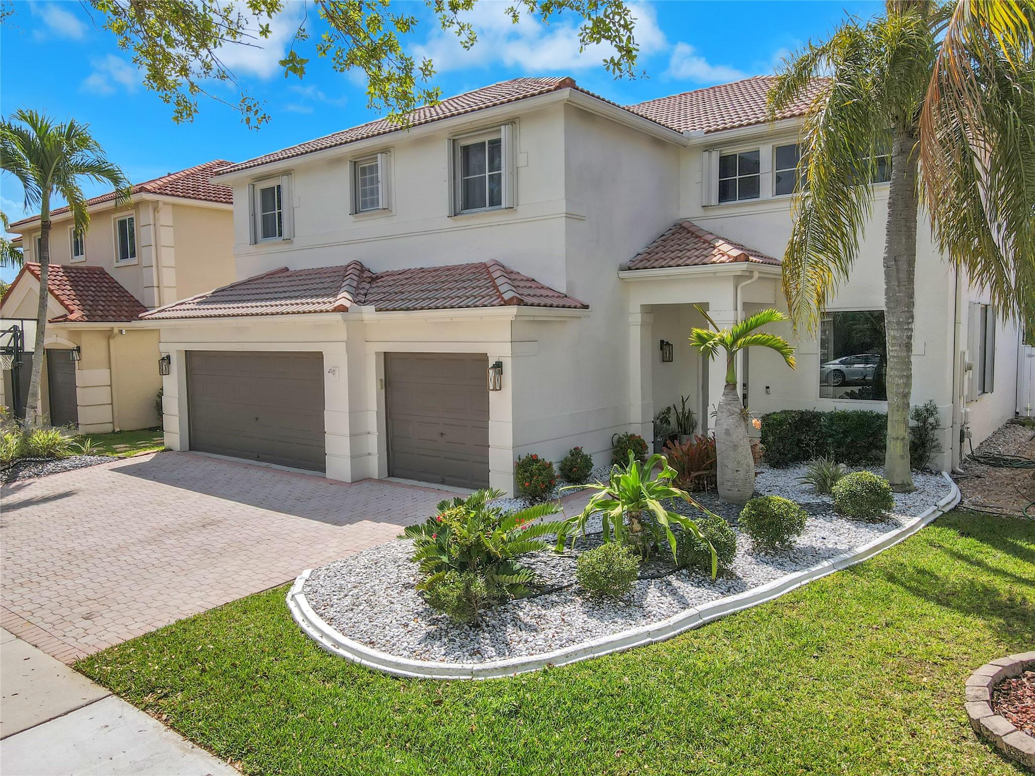 1141 Birchwood Rd, Weston, FL 