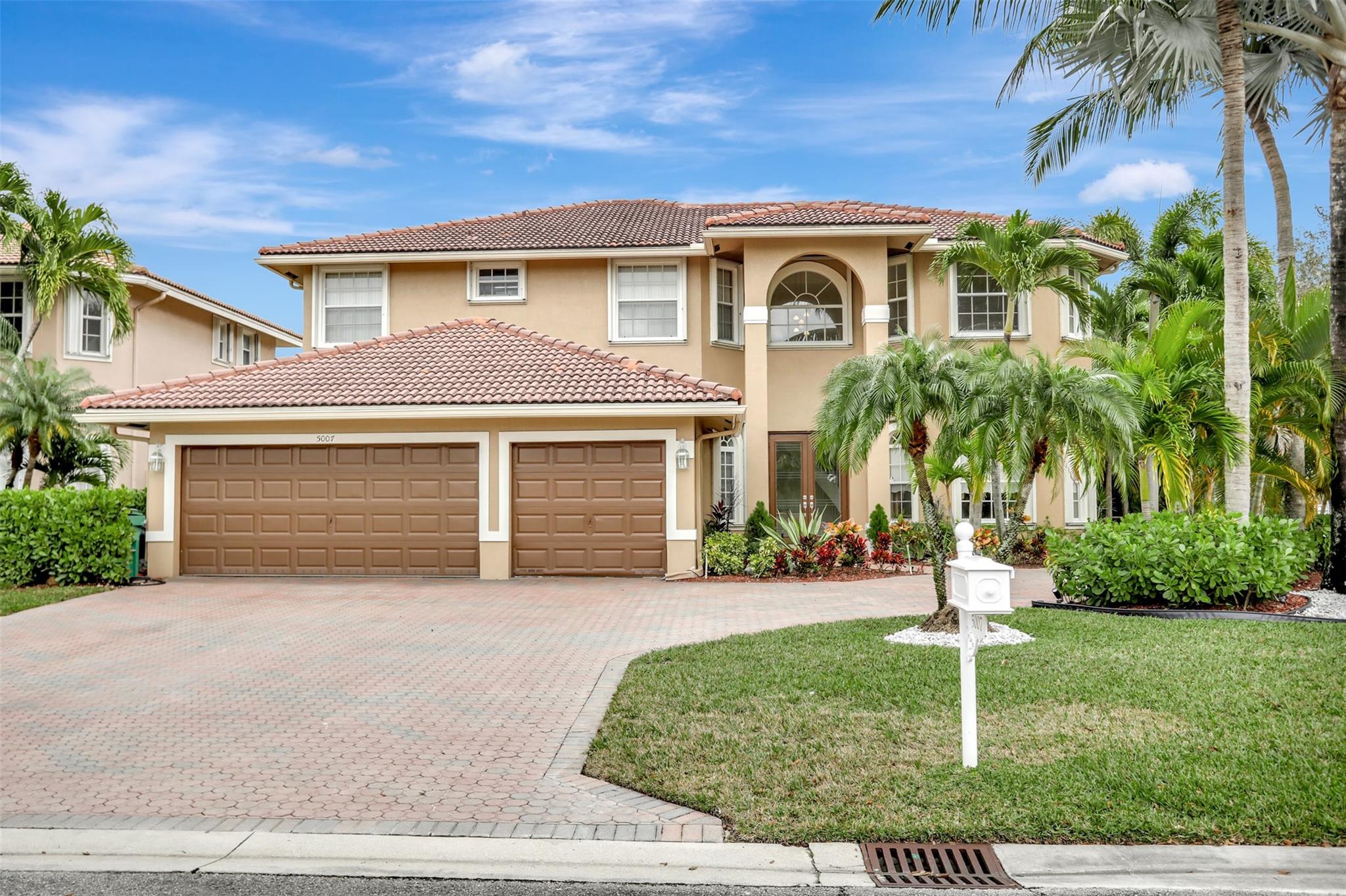 5007 NW 124th Way, Coral Springs FL 33076