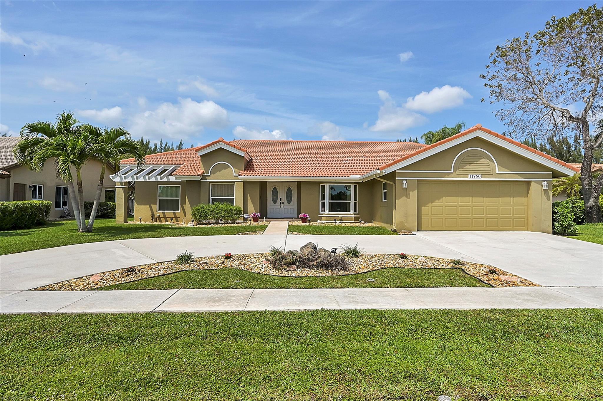 House for Sale in Boca Raton, FL