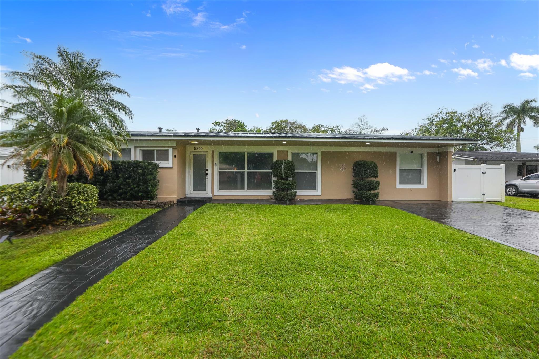 9200 SW 51st Pl, Cooper City, FL 