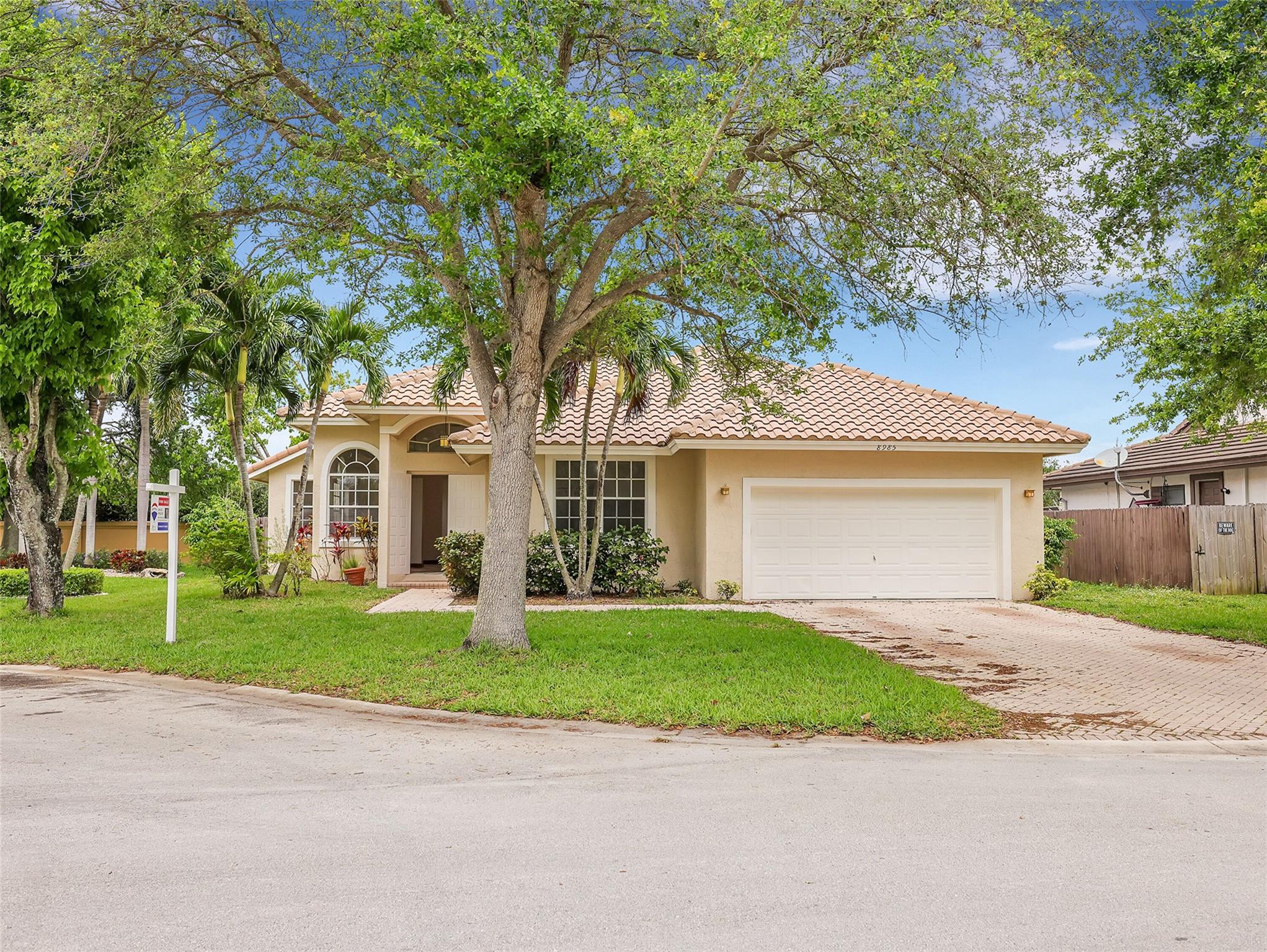 8985 NW 45th Ct, Coral Springs, FL 