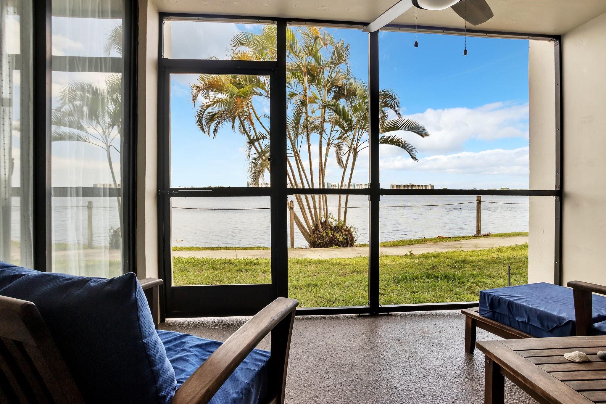 118 Lake Emerald Dr 102