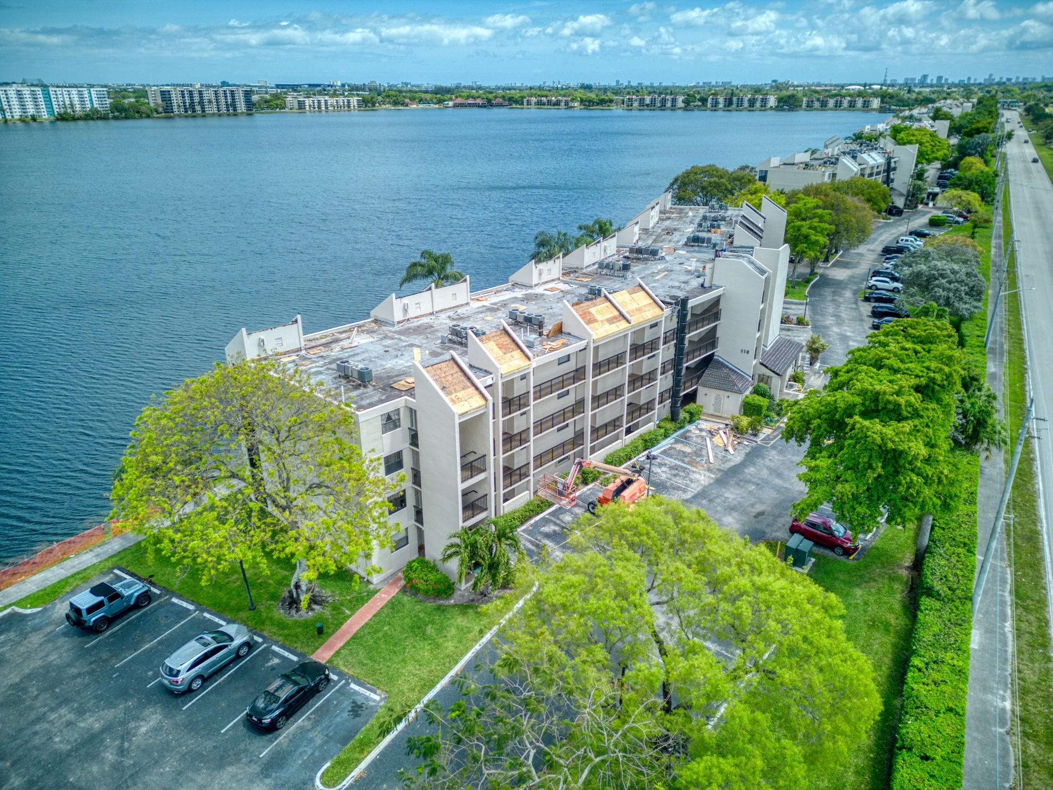 118 Lake Emerald Dr 102