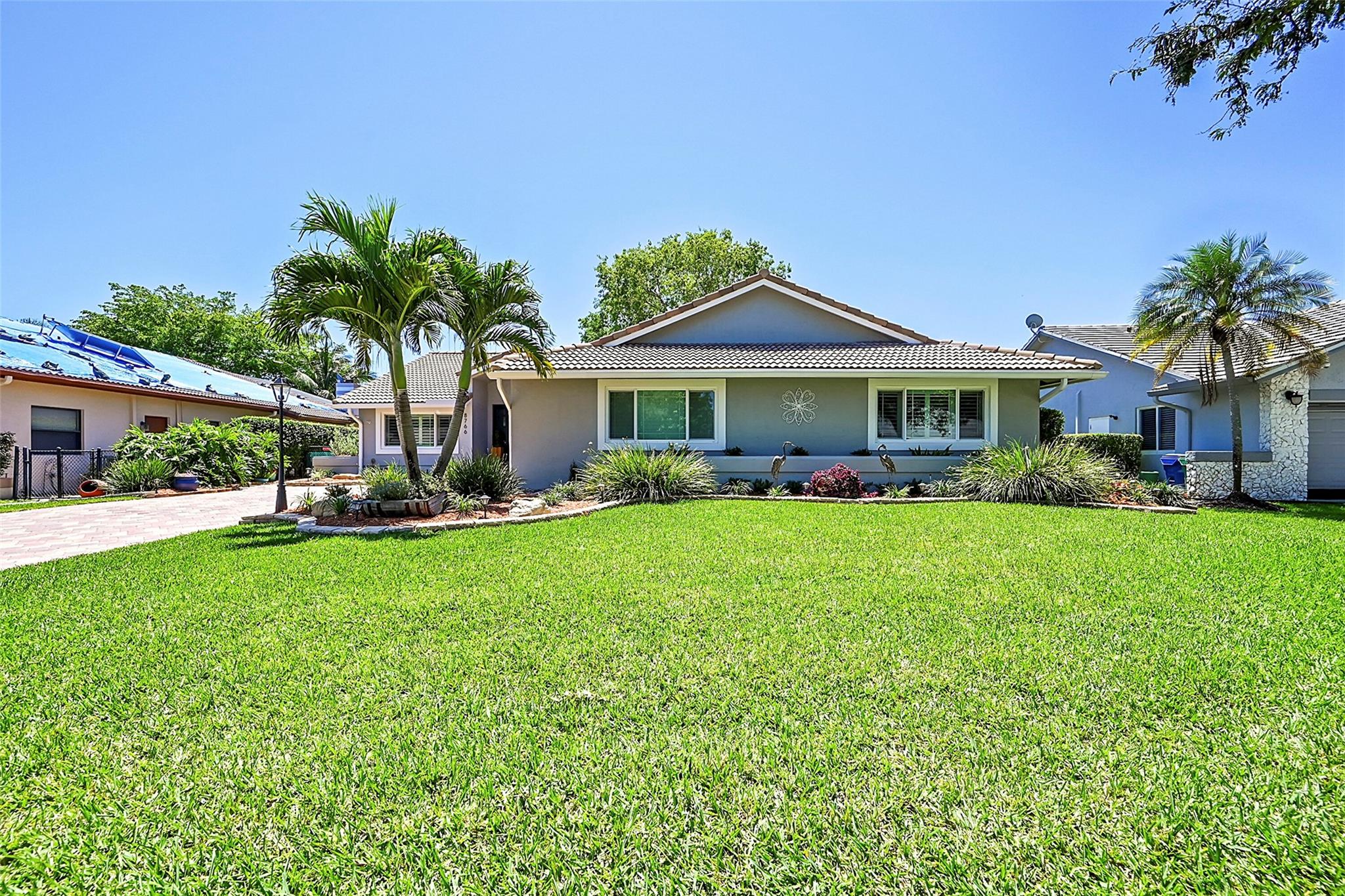 8766 NW 54th St, Coral Springs, FL 