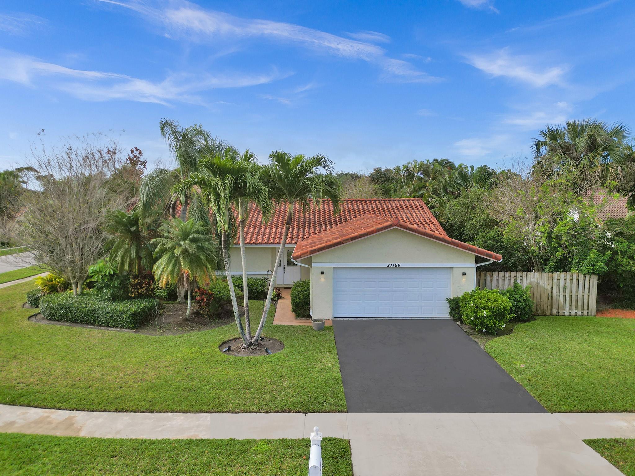 21199 Escondido Way, Boca Raton, FL 