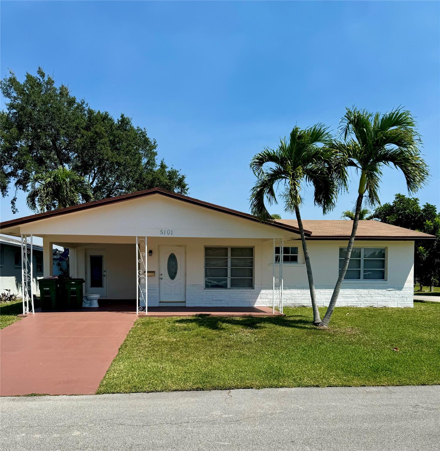 5101 NW 54TH St, Tamarac, FL 