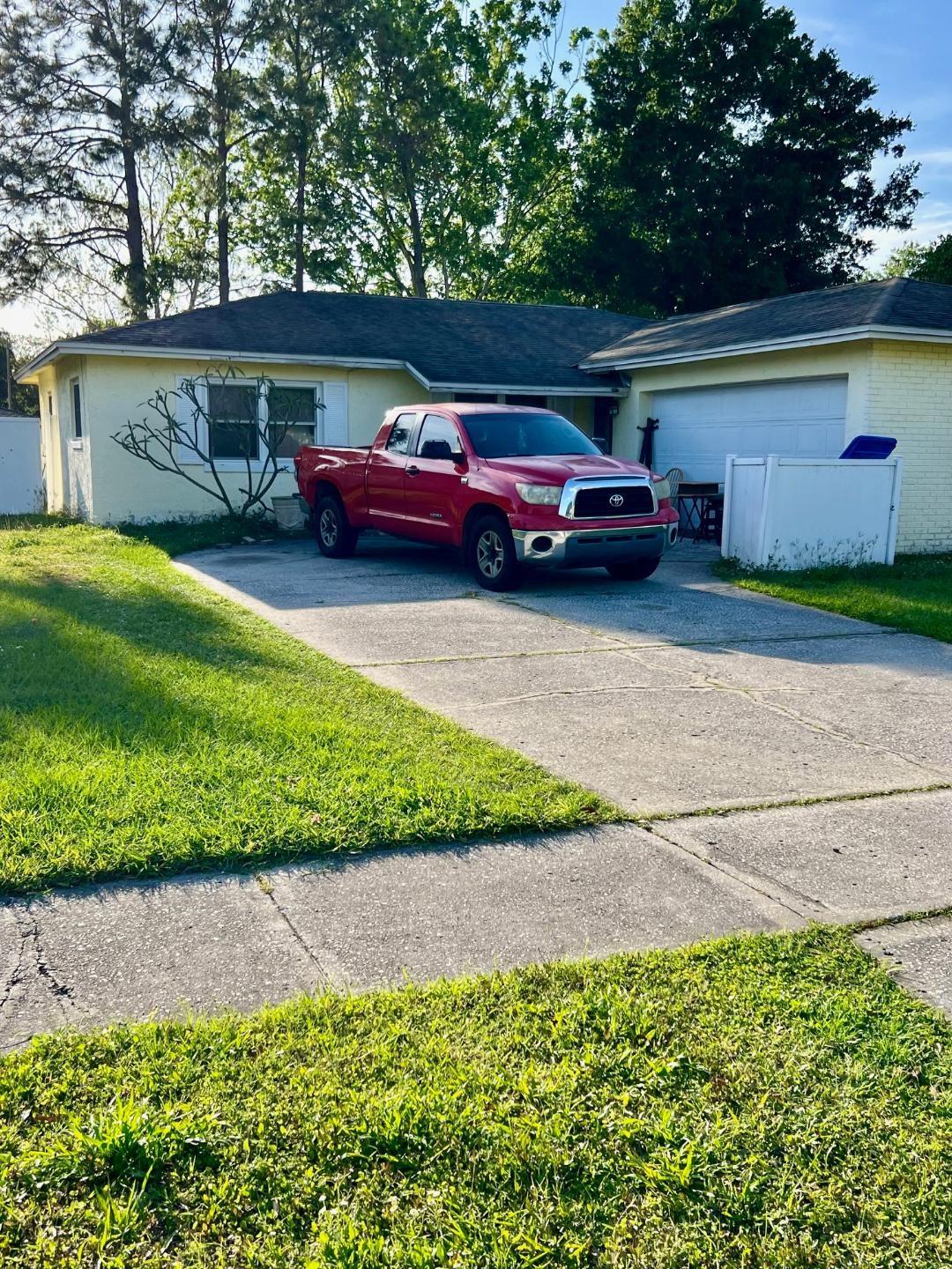914 Winchester, Other City - In The State Of Florida FL 33510