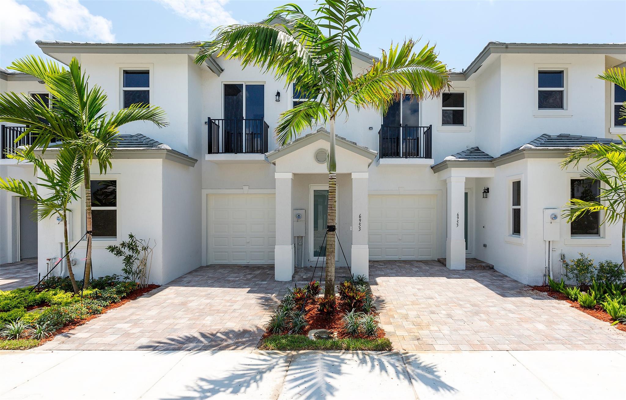 6933 P[INES CIRCLE 15, Coconut Creek, FL 