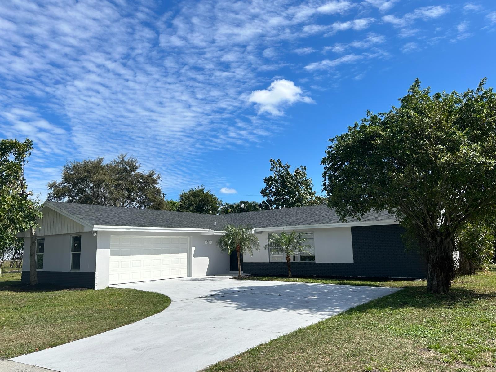 1819 Hiltonia Circle, West Palm Beach, FL 