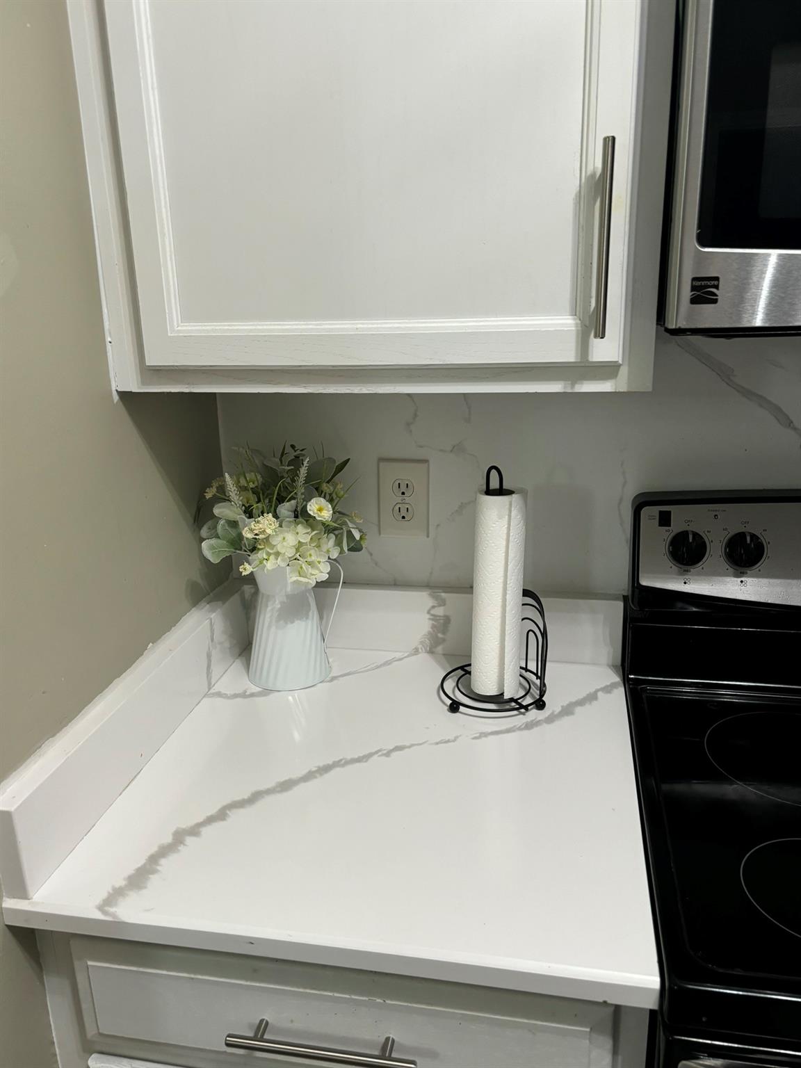 2892 Crestwood Ter 4201