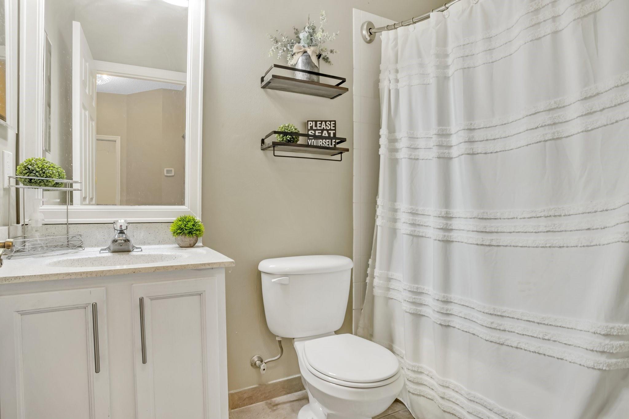 2892 Crestwood Ter 4201
