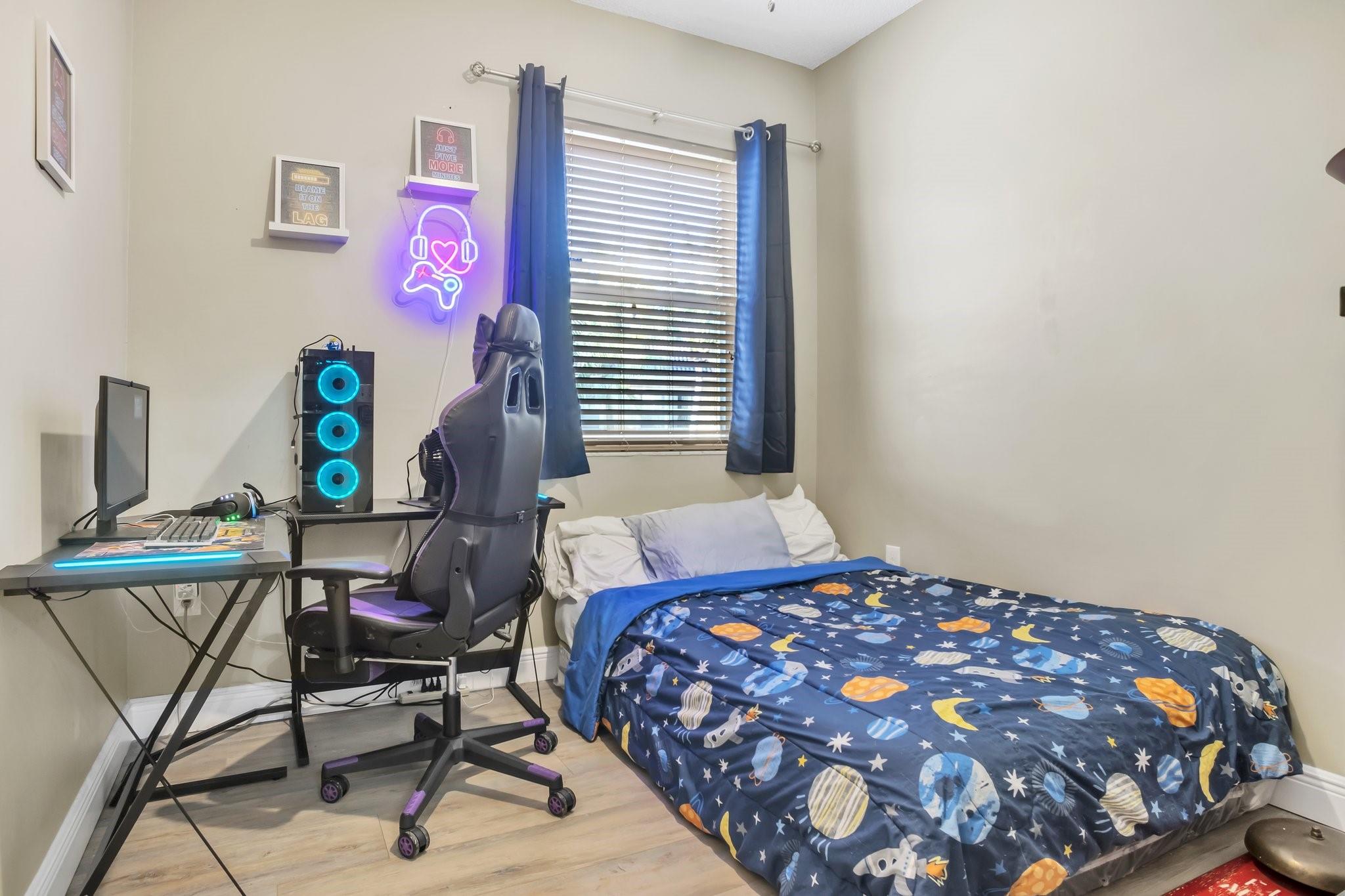 2892 Crestwood Ter 4201