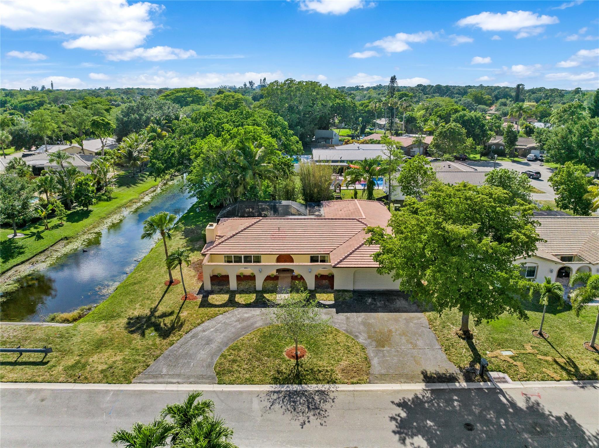 1548 NW 84th Dr, Coral Springs FL 33071