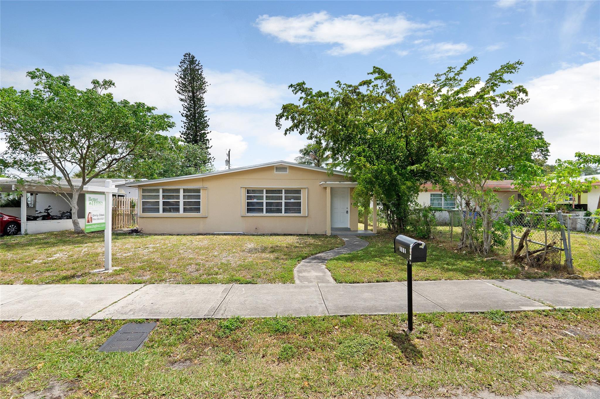 1236 NW 7th Ter, Fort Lauderdale FL 33311