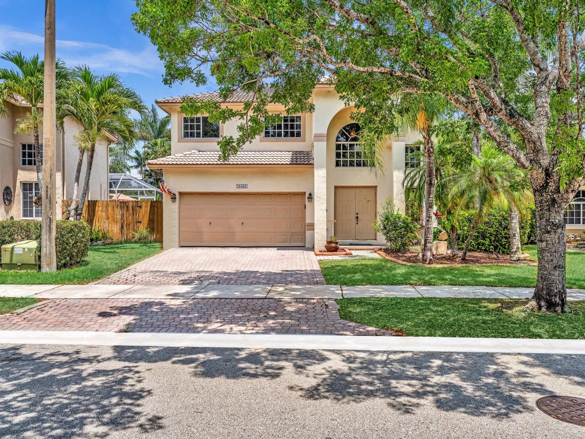 Presenting an extraordinary find in Pembroke Pines! This 3 bed/2.5 bath home features a 2 car garage with laundry, spacious loft, screened in pool, & a backyard that offers ample space for outdoor enjoyment in this sought-after neighborhood. With vast potential for personalization, this property needs a full update and awaits your creative touch. Original roof reflected in price, 2010 AC, 2012 water heater. The remarkably low $129 monthly association fee is the cherry on top & delivers exceptional value. Don't miss out on the chance to transform this home into your dream sanctuary! Reserves $235,185. Include proof of funds, pre-approval, DU approval, or true mortgage commitment when submitting an offer. Appointment only, owner & pet occupied.