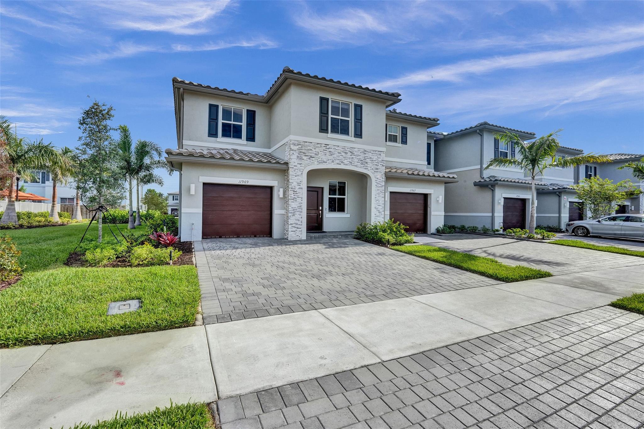 11969 NW 46th St