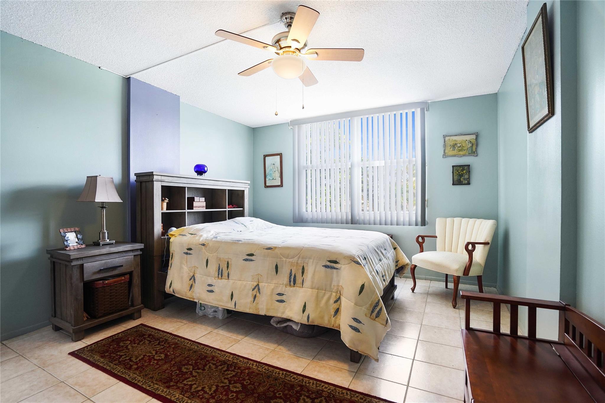 111 Royal Park Dr 2B