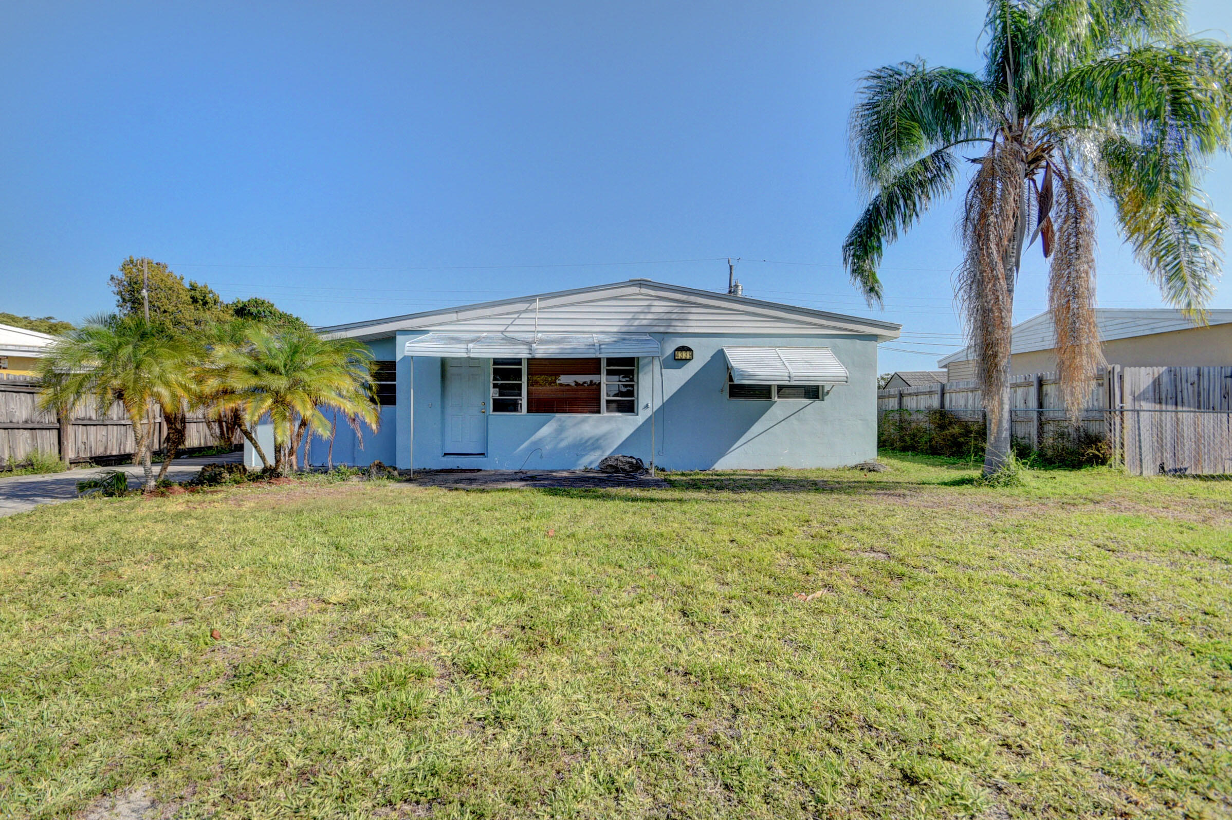 4339 Winchester Lane, West Palm Beach, FL 33406, 2 Bedrooms , 1 Bathroom ,Single Family Home,Sold,R10788308, Horizon Palm Realty Group