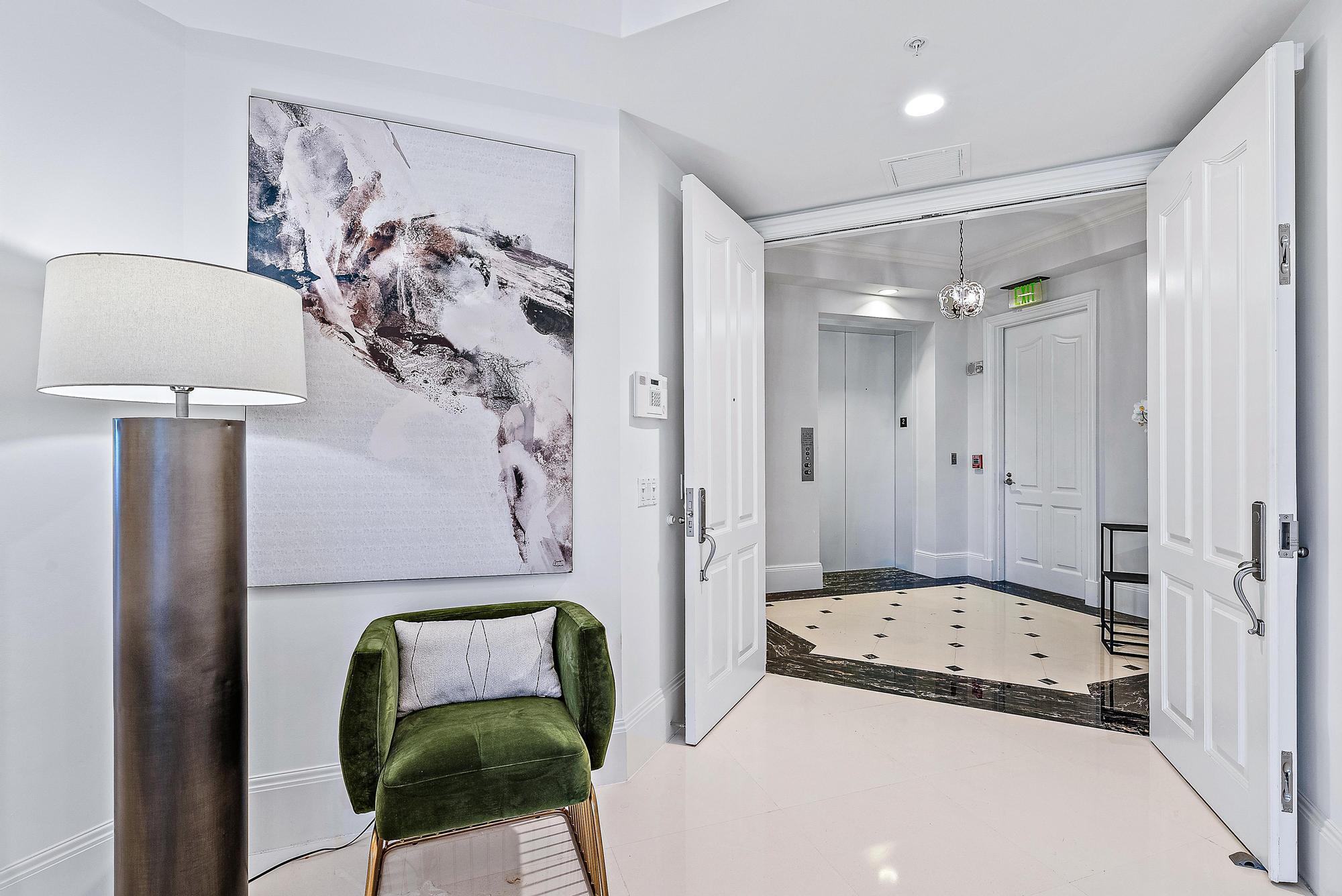Condo for Sale in West Palm Beach, FL