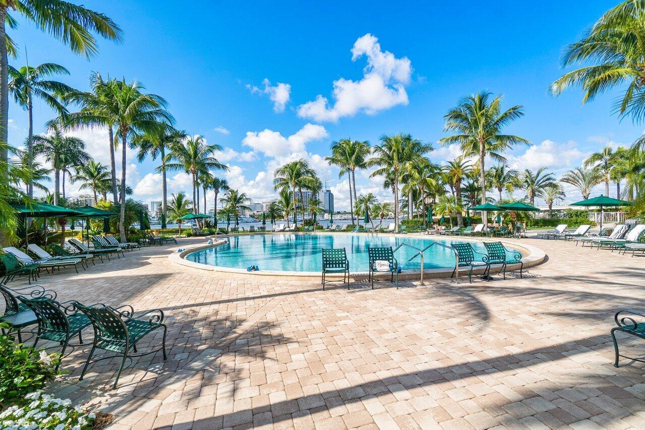 Photo 26 of home located at 44 Cocoanut Row 120b, Palm Beach FL