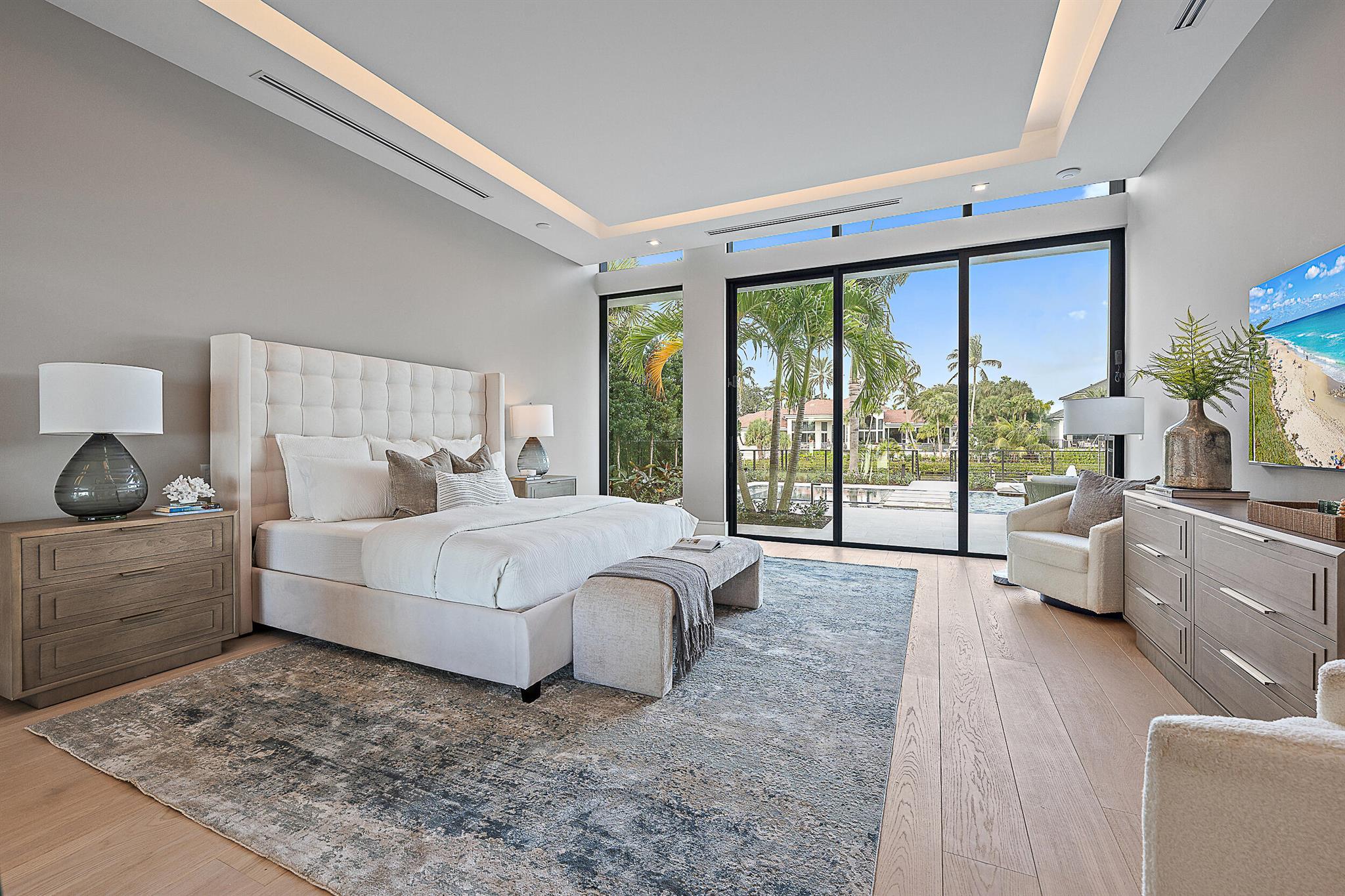 Photo 21 of home located at 410 Mariner Drive, Jupiter FL