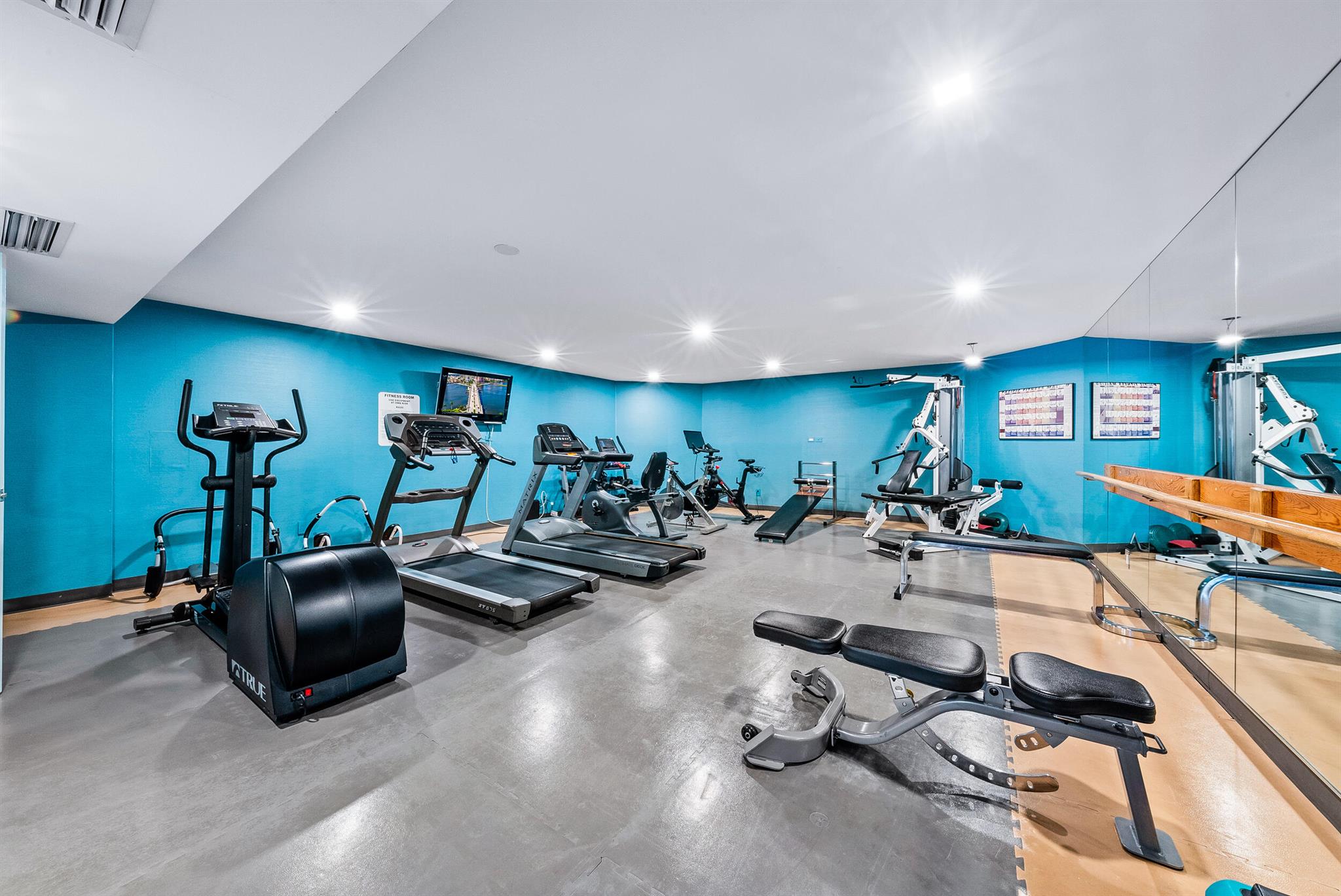Photo 27 of home located at 3120 S Ocean Boulevard 3402, Palm Beach FL