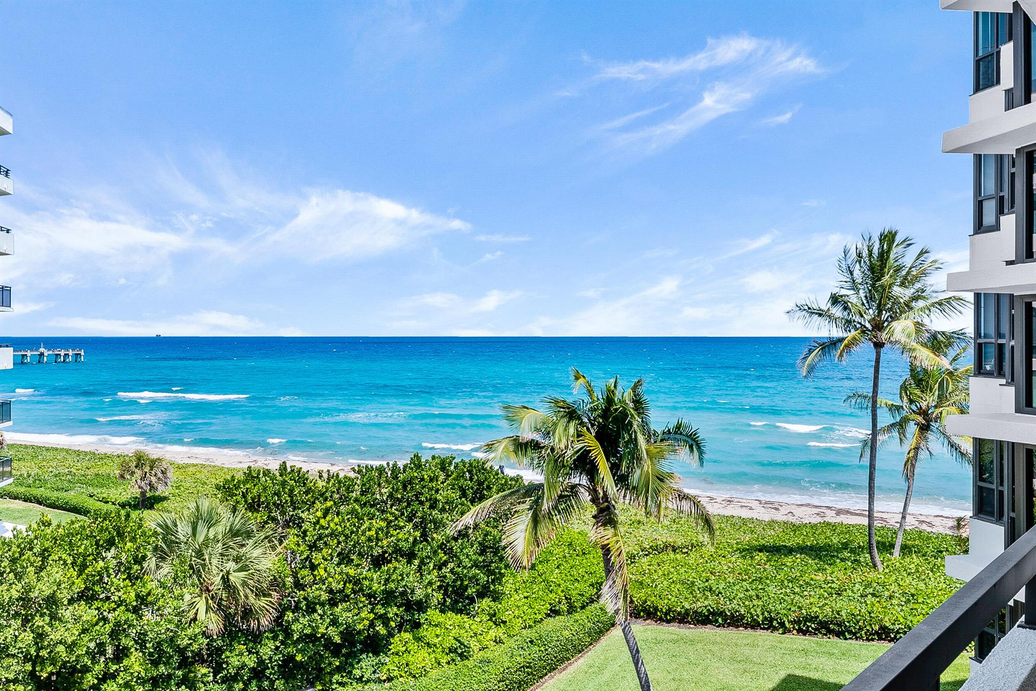 Photo 30 of home located at 3120 S Ocean Boulevard 3402, Palm Beach FL
