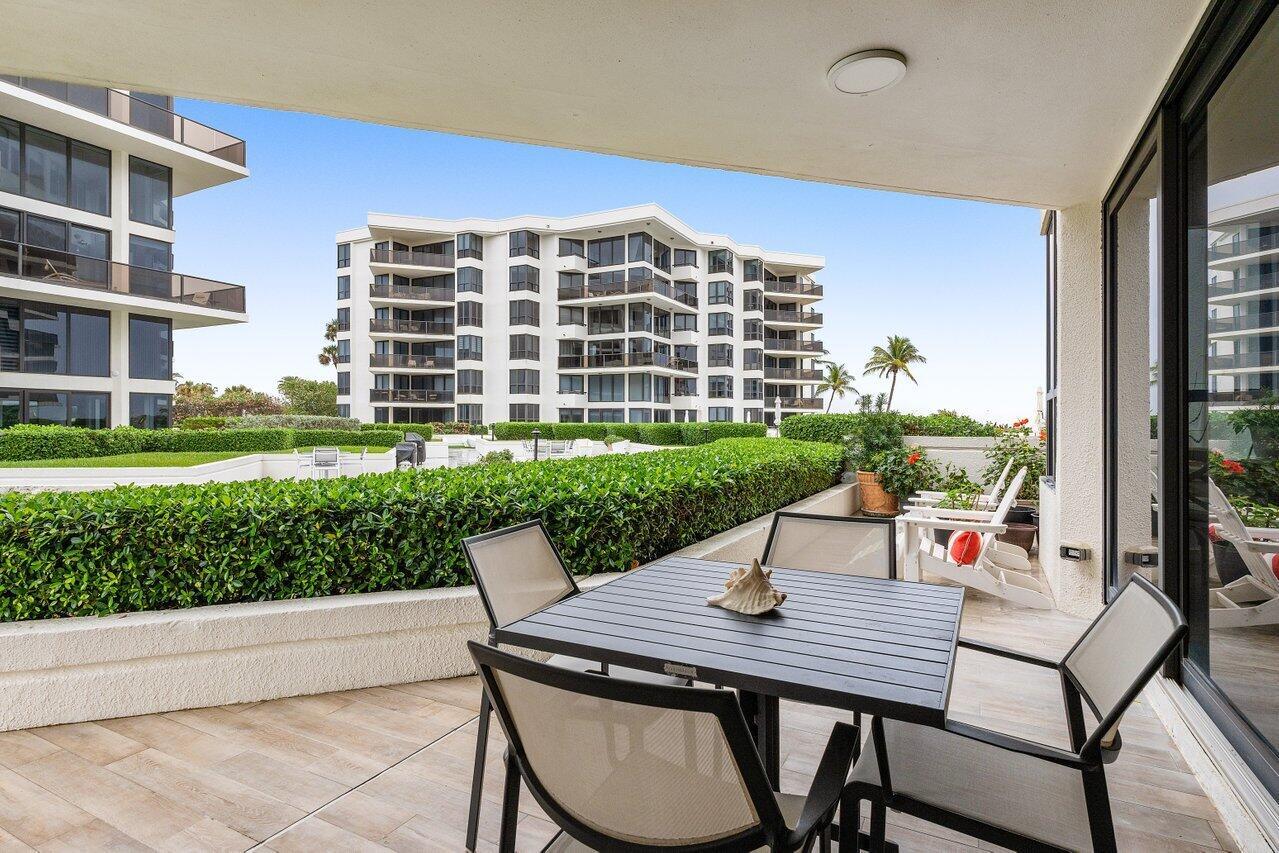 Photo 18 of home located at 3120 S Ocean Boulevard 1102, Palm Beach FL