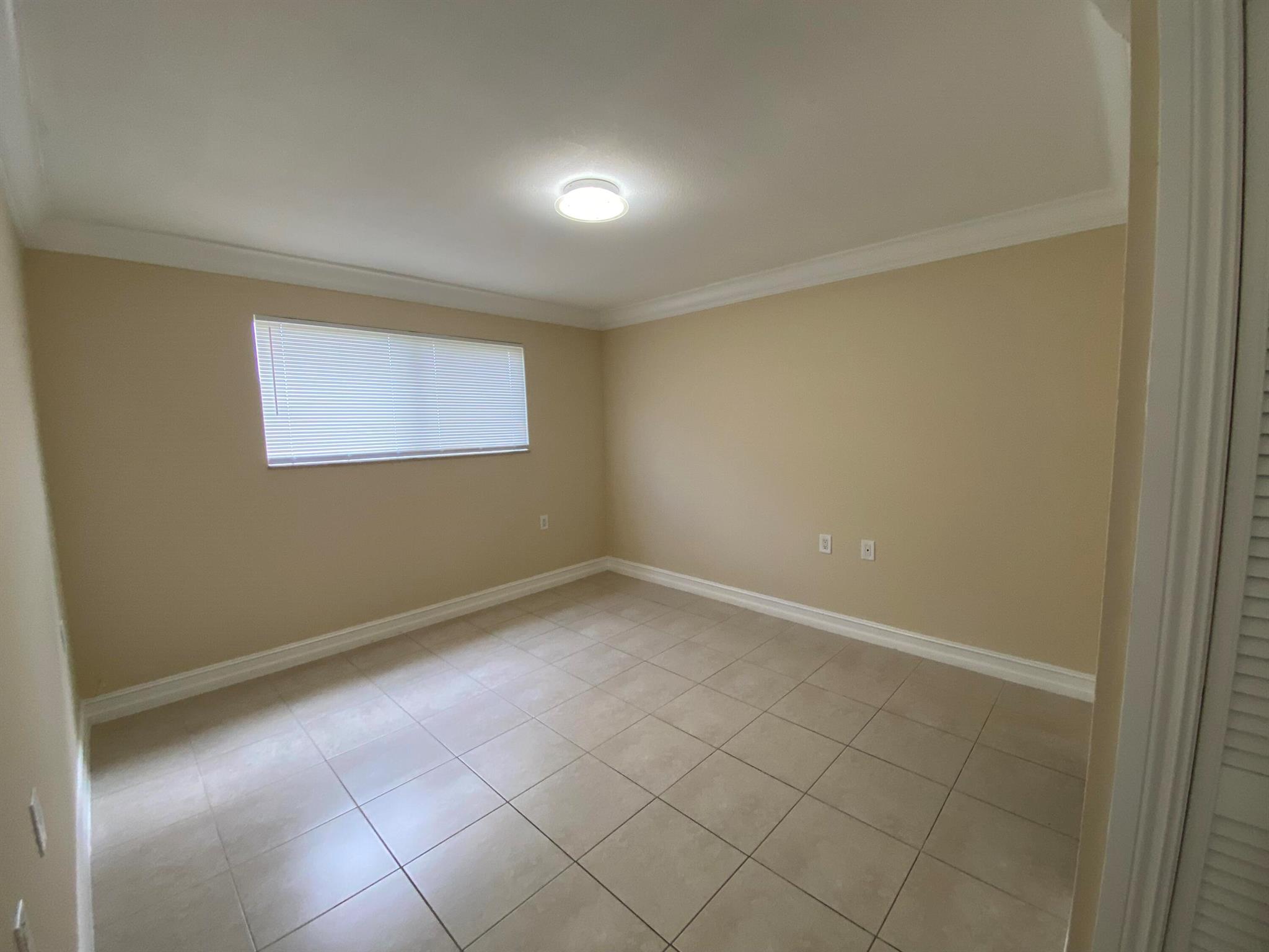 Photo 13 of home located at 1092 Lake Victoria Drive B, West Palm Beach FL