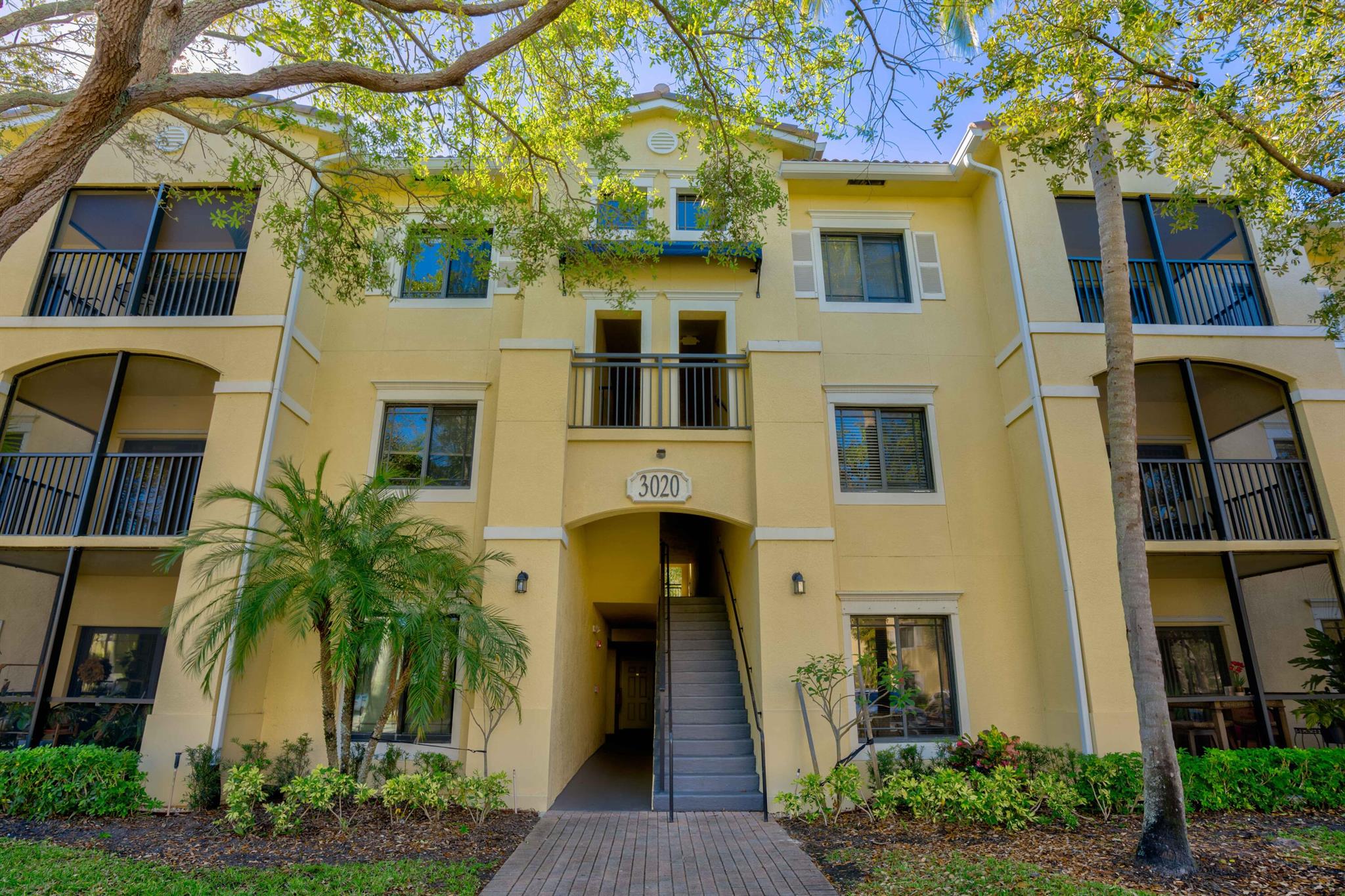 3020 Alcazar Place Unit 207, Palm Beach Gardens, Florida 33410
