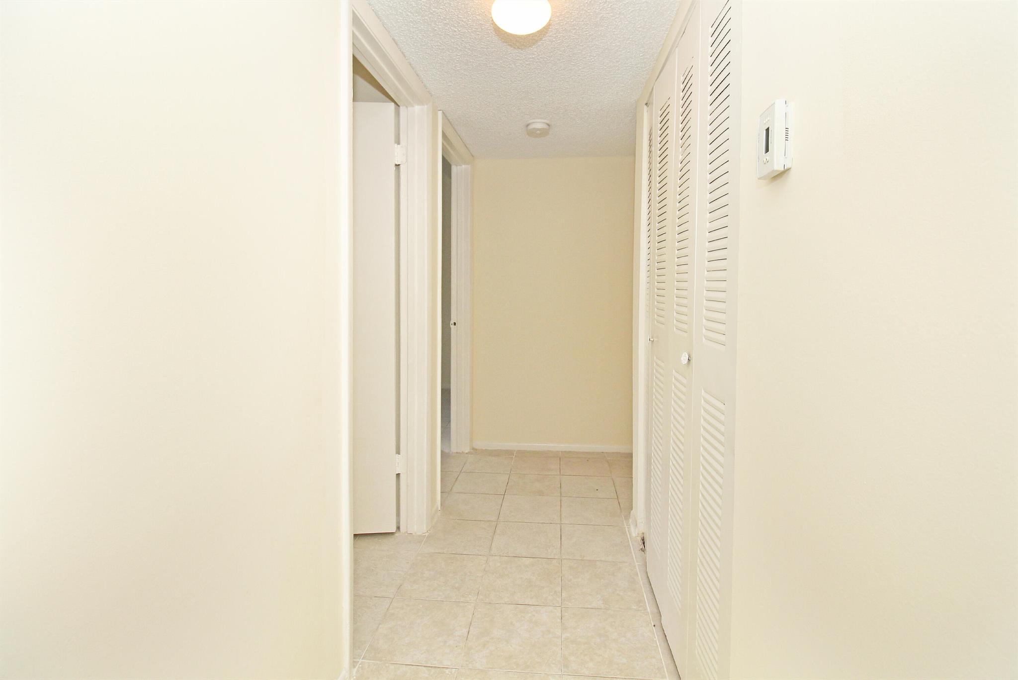 Photo 8 of home located at 1139 Lake Terry Drive G, West Palm Beach FL