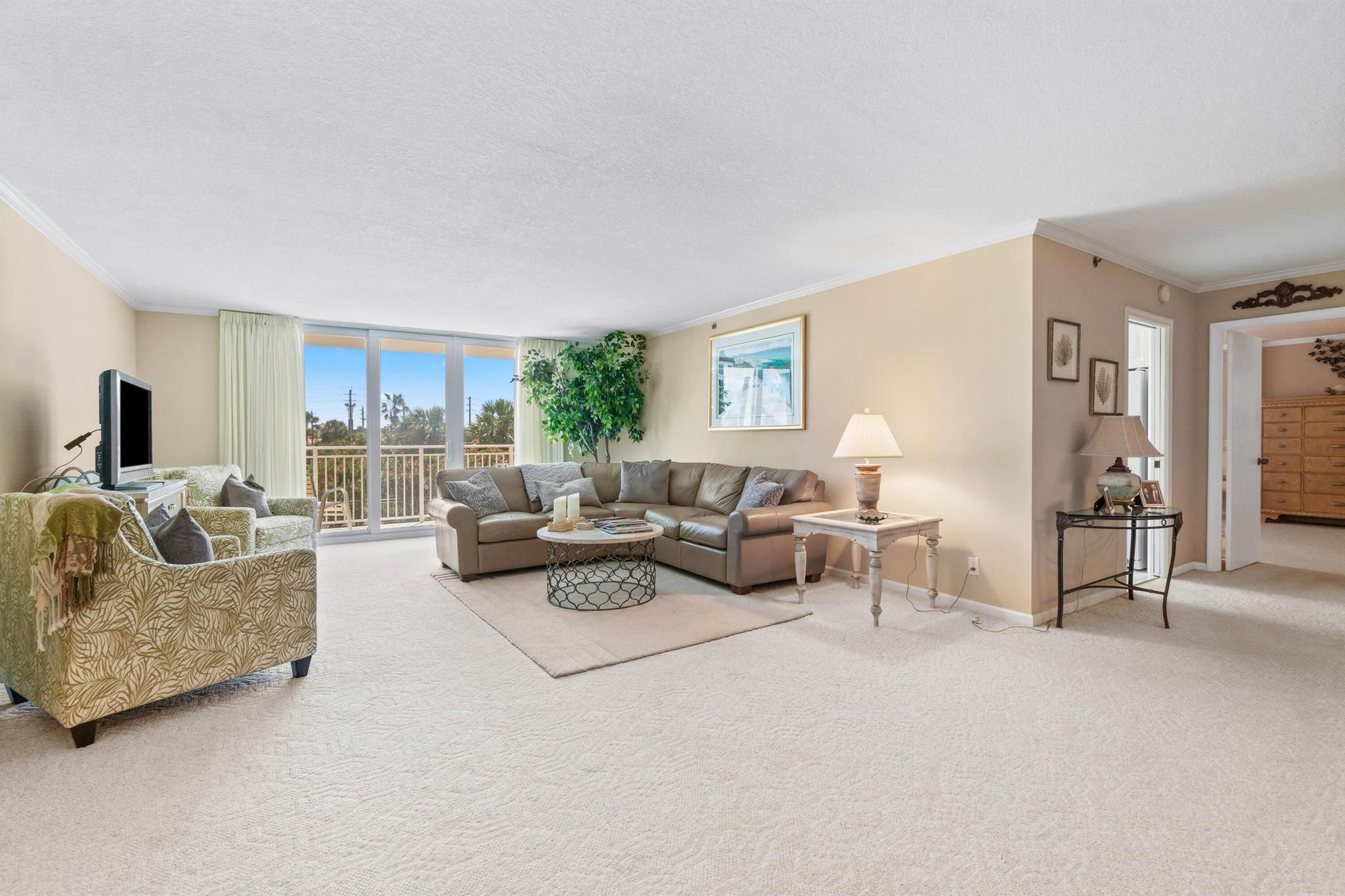 Image to showcase the property located at 500 Ocean Drive W-2b